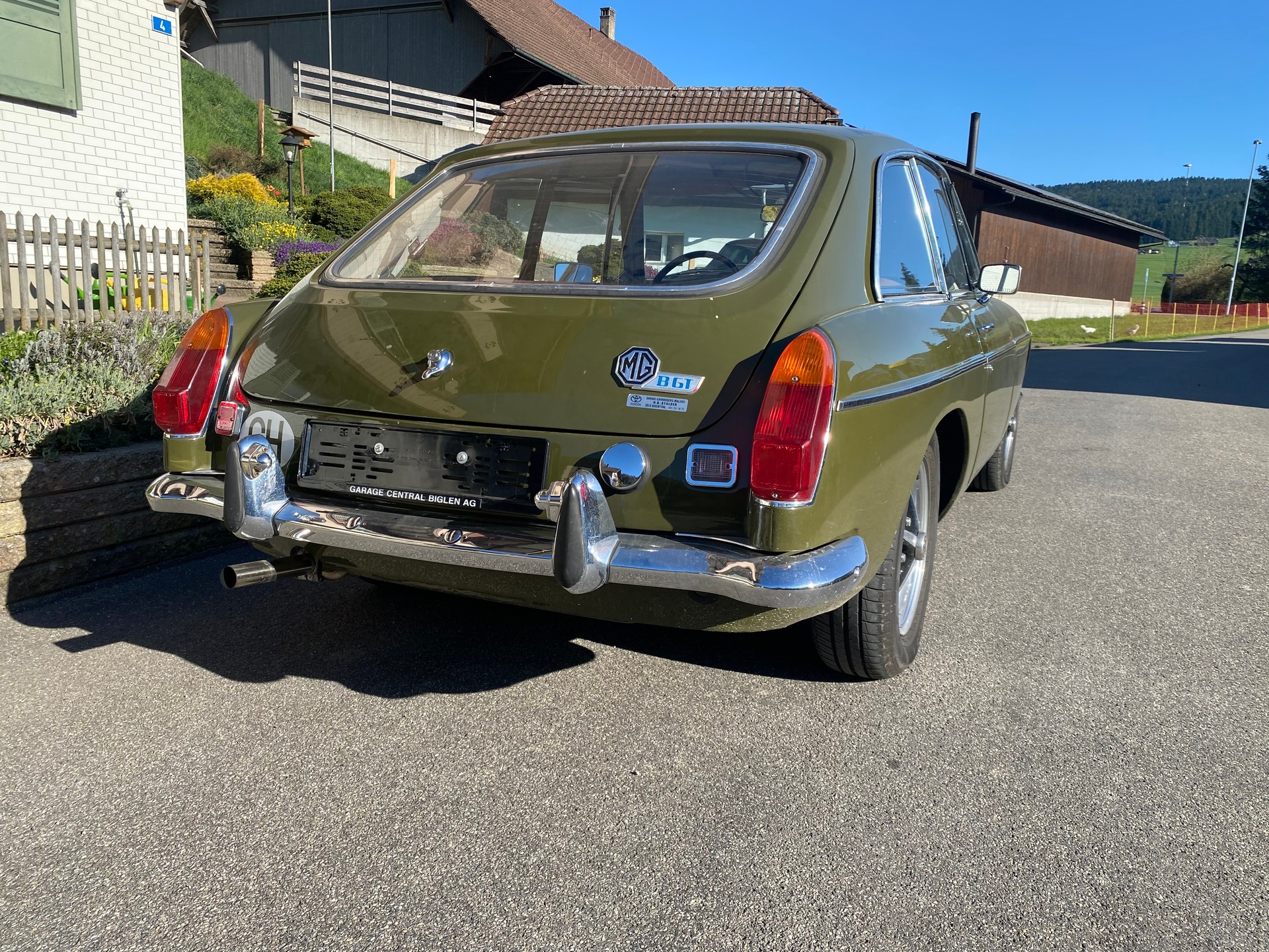 MG GT-image-4