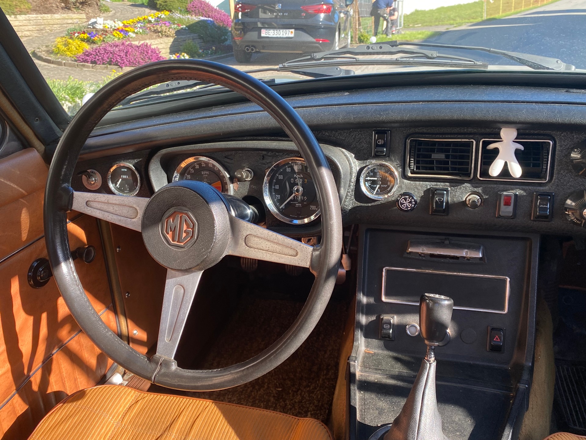 MG GT-image-13