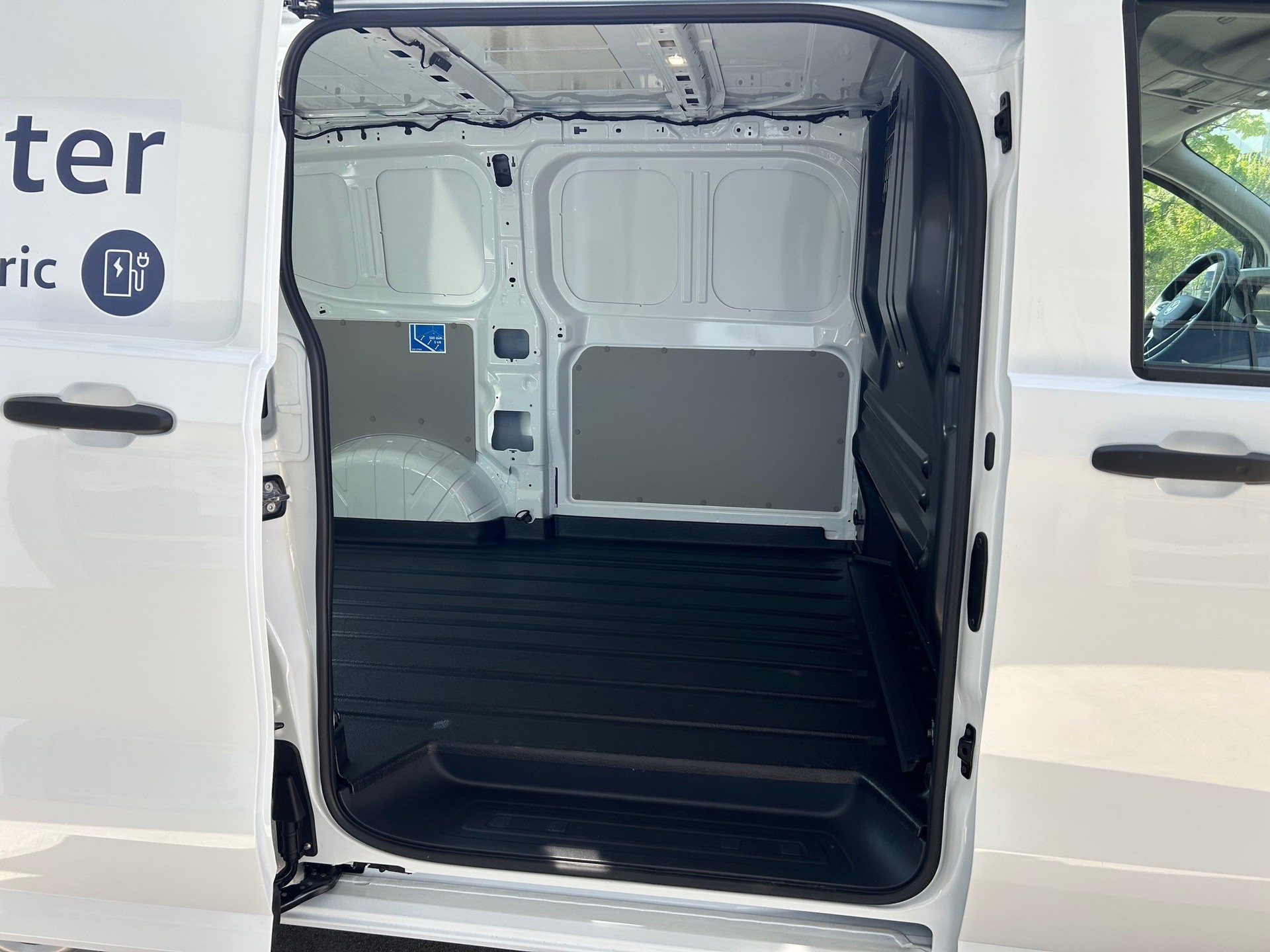 VW e-Transporter 70 kWh-image-6