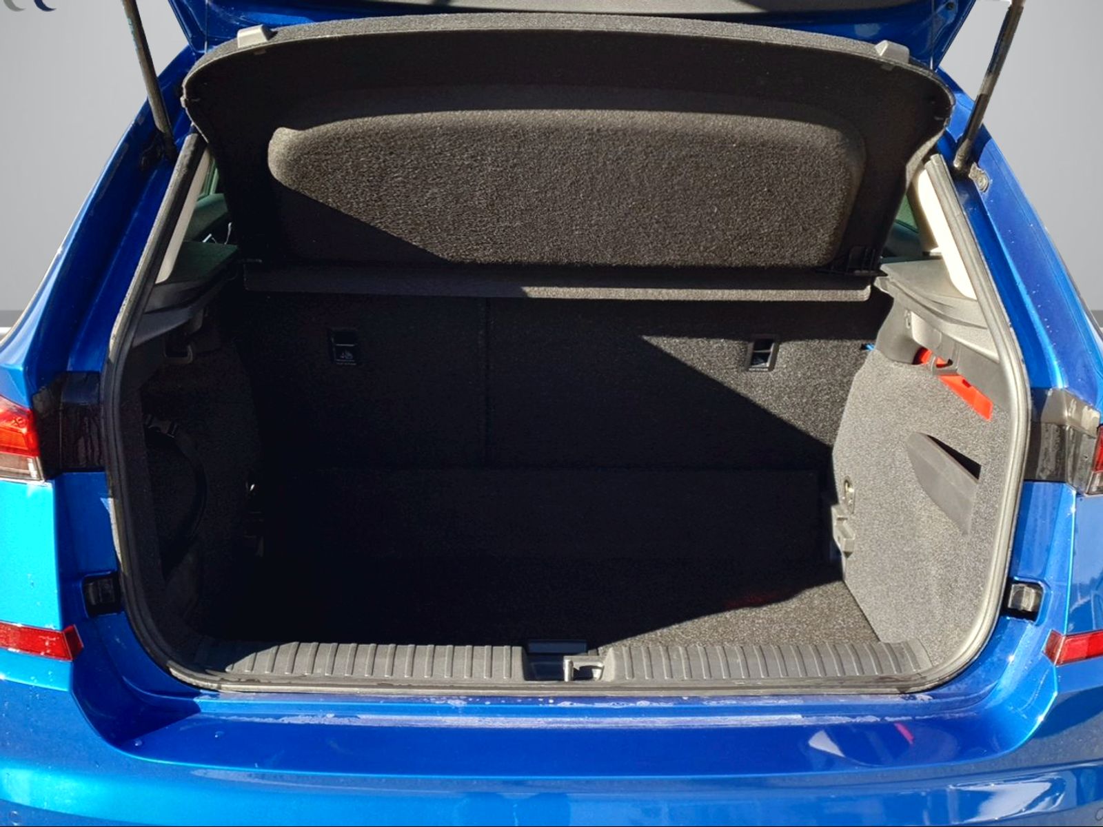 SKODA Kamiq 1.0 TSI Fresh DSG-image-9