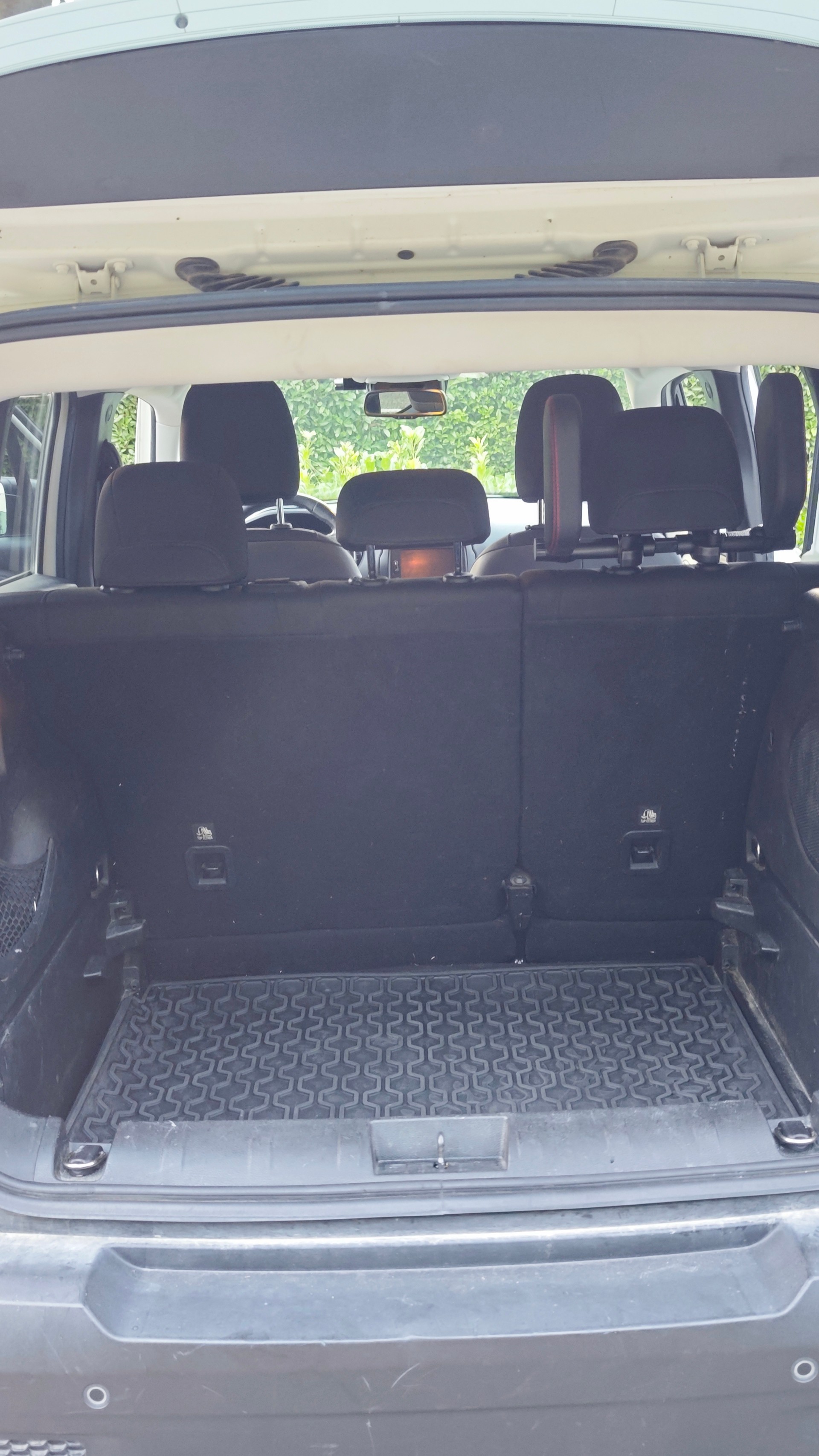 JEEP Renegade 2.0 CRD Limited AWD + Low Range 9ATX-image-16