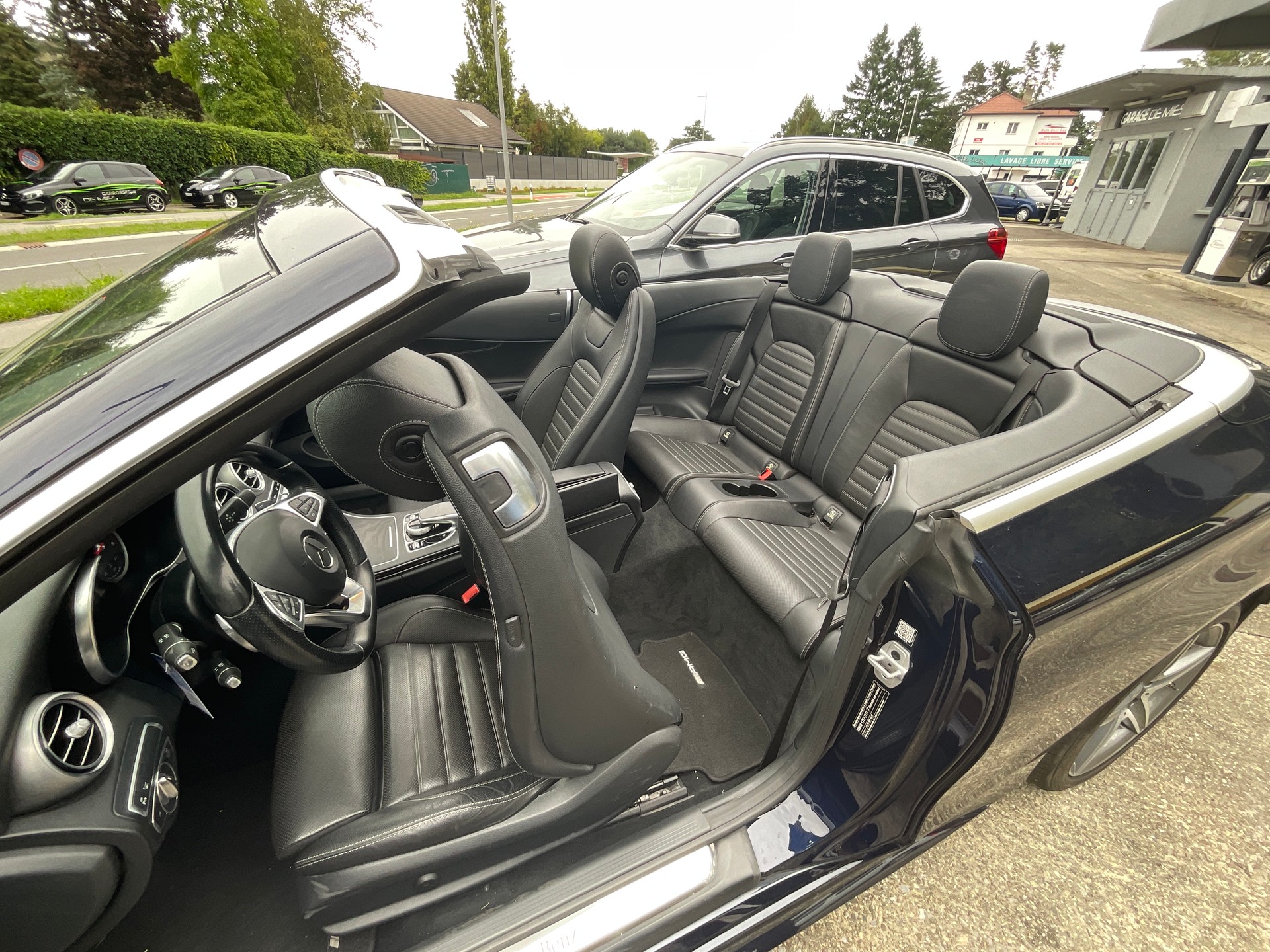 MERCEDES-BENZ C 200 Cabriolet AMG Line 4Matic 9G-Tronic-image-7