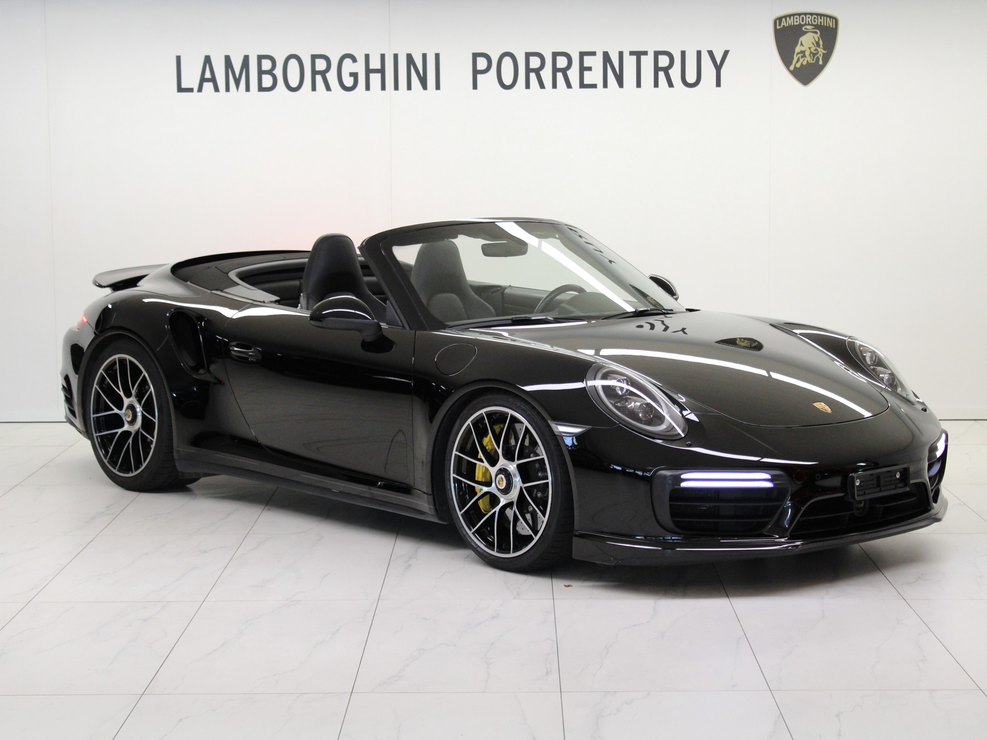 PORSCHE 911 Turbo S Cabrio PDK-image-0