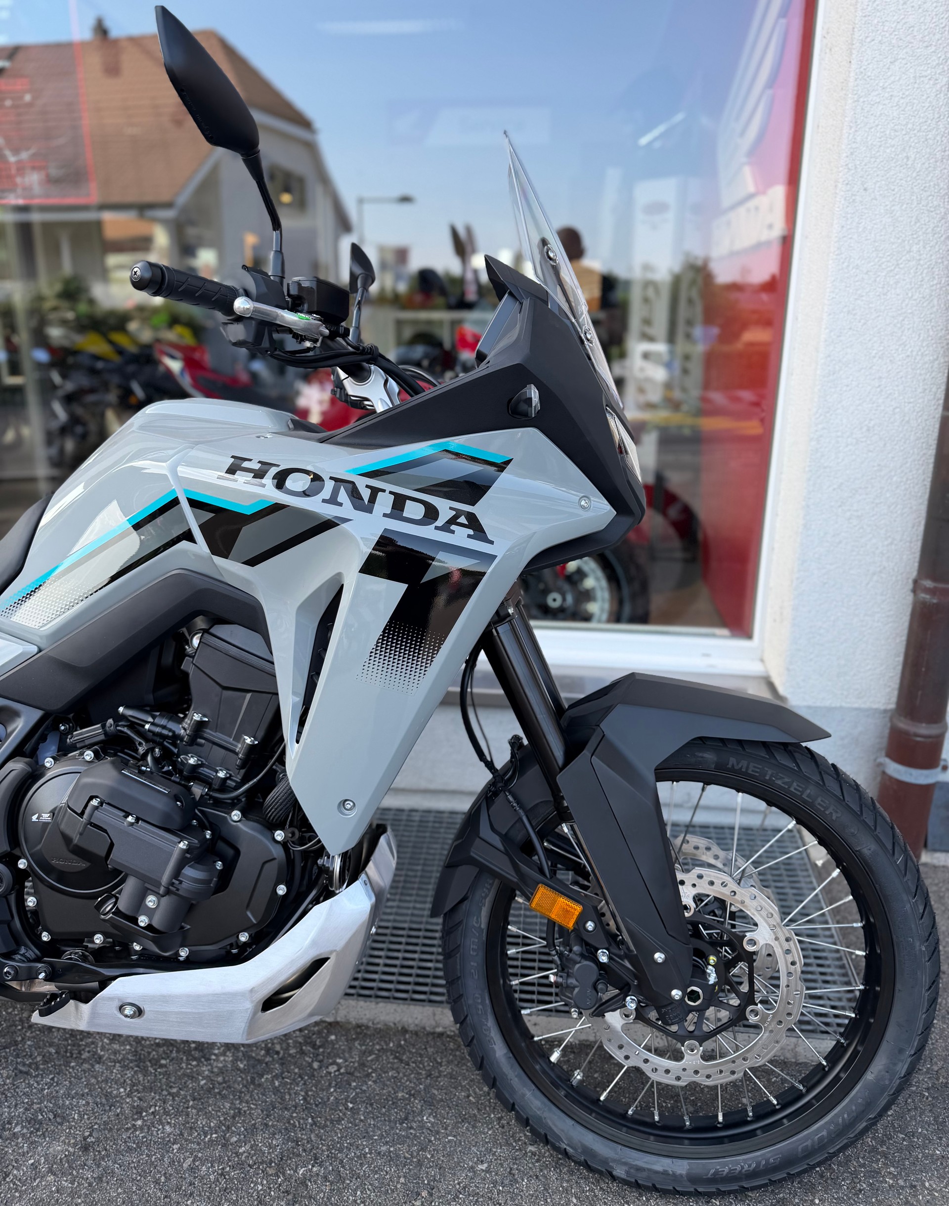 HONDA XL 750 Transalp E-Clutch 2026-image-4