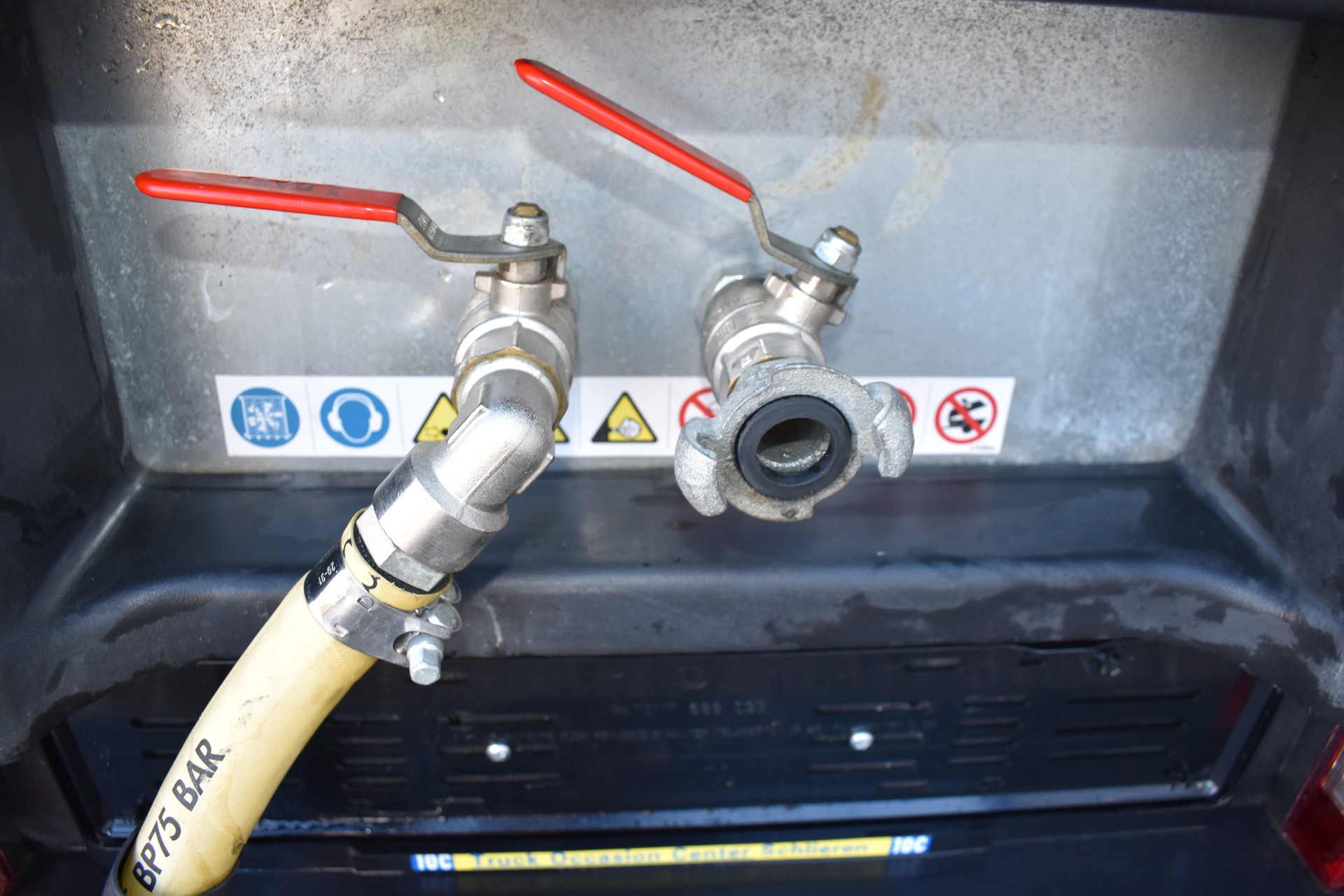 AGADOS Gardner Denver Anhänger Kompressor 18.9kW-image-2