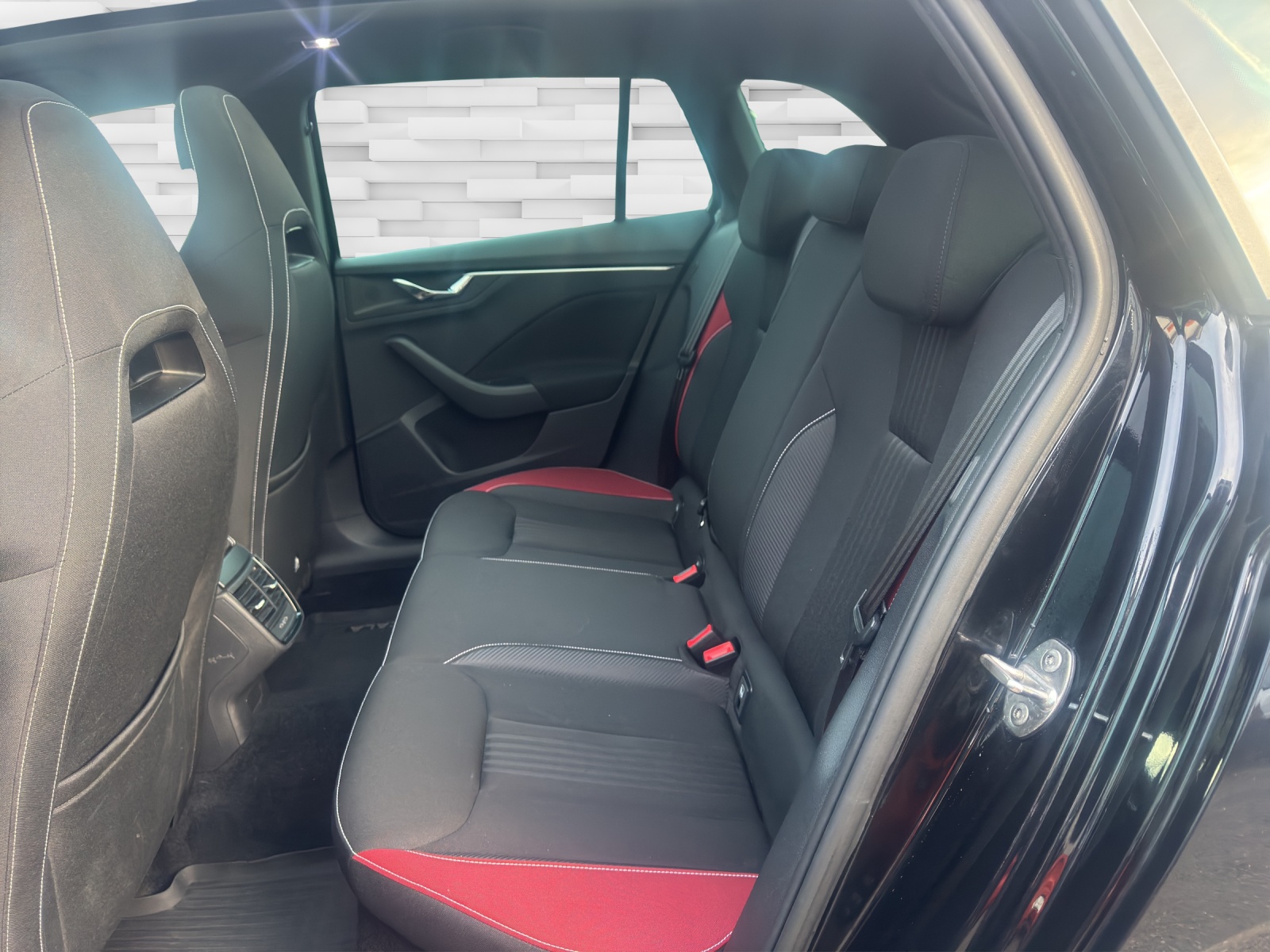 SKODA Scala 1.0 TSI Monte Carlo DSG-image-10
