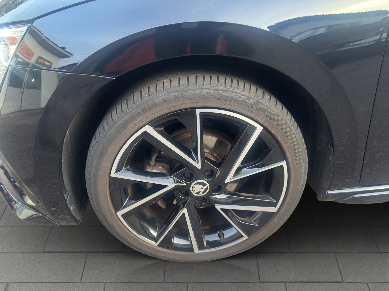 SKODA Scala 1.0 TSI Monte Carlo DSG-image-8