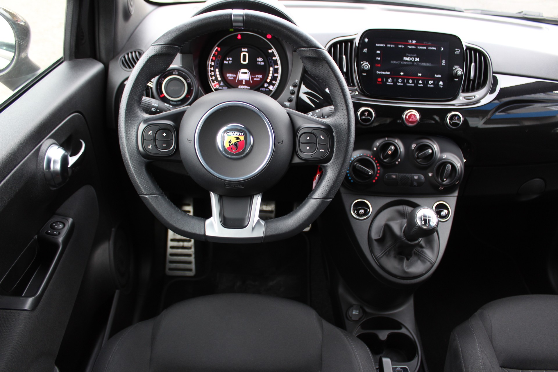 FIAT 595 1.4 16V Turbo Abarth-image-10