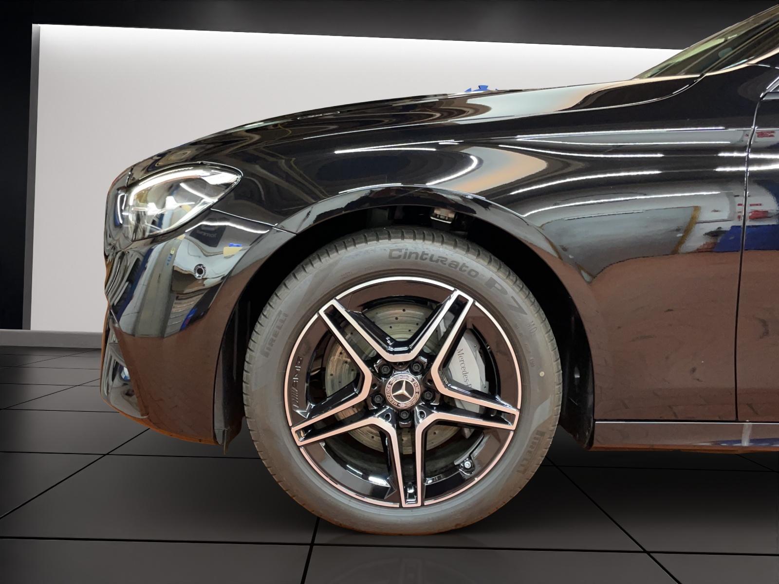 MERCEDES-BENZ E 220 d 4MATIC Swiss Star Limousine AMG Line-image-9