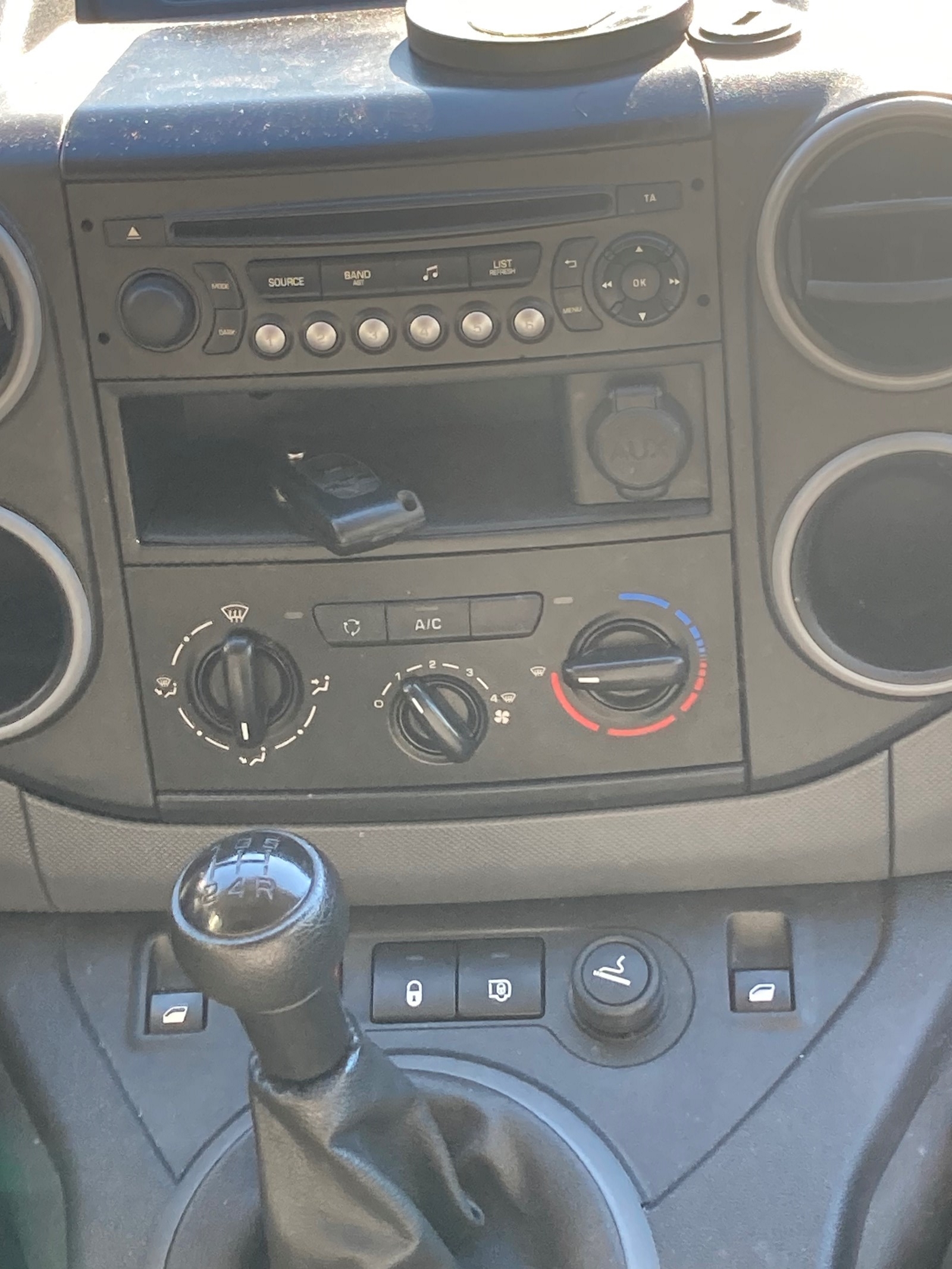 CITROEN Berlingo 1.6 BlueHDi 100 S&S Komfort-image-7