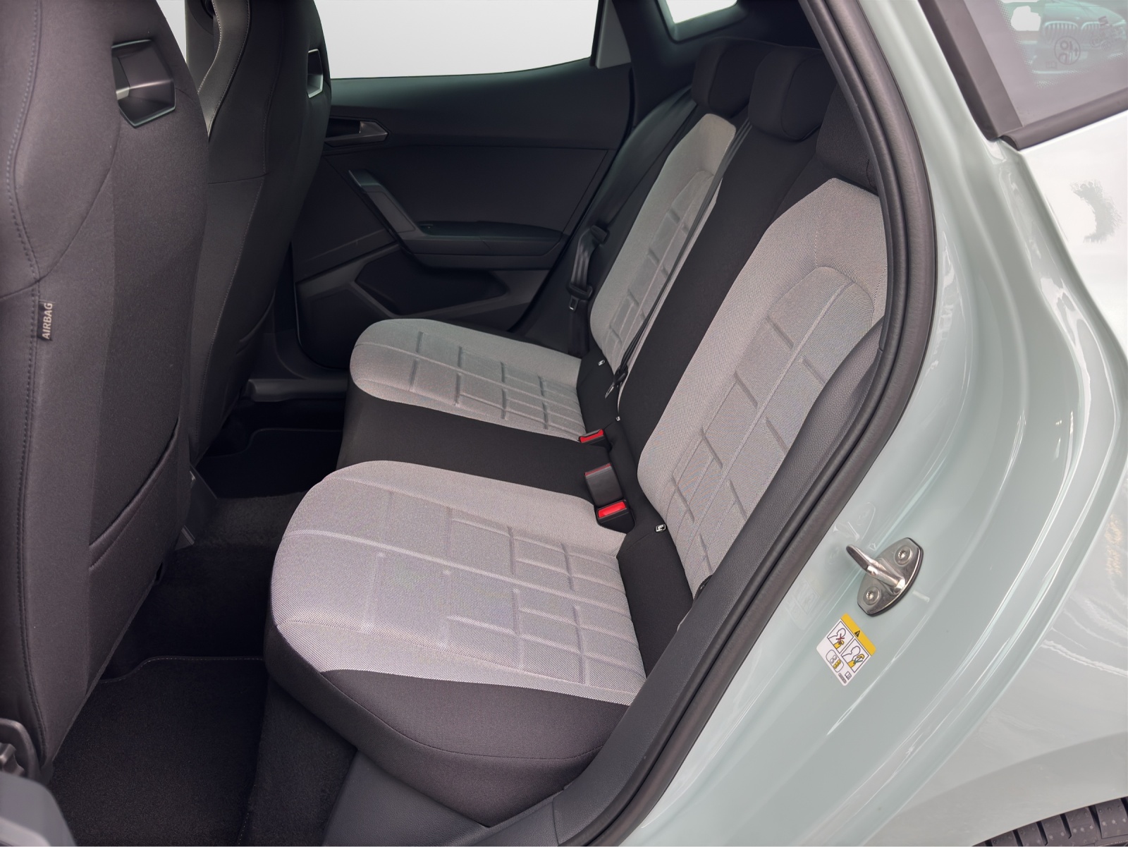 SEAT Ibiza 1.0 TSI 115 Move FR DSG-image-7