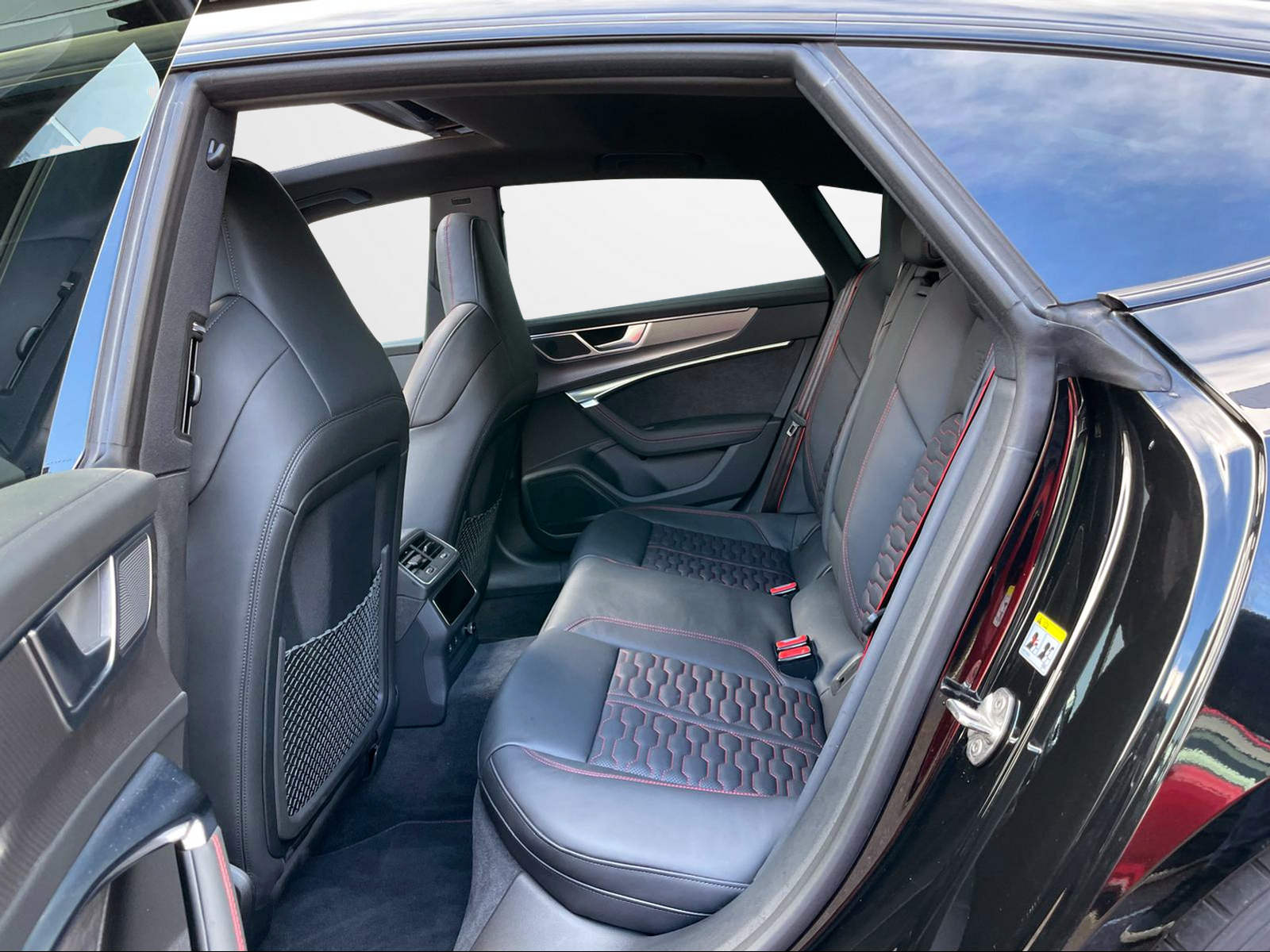 AUDI RS7 Sportback MHEV-image-8
