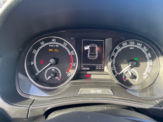 SKODA Fabia 1.0 TSI Style DSG-image-7