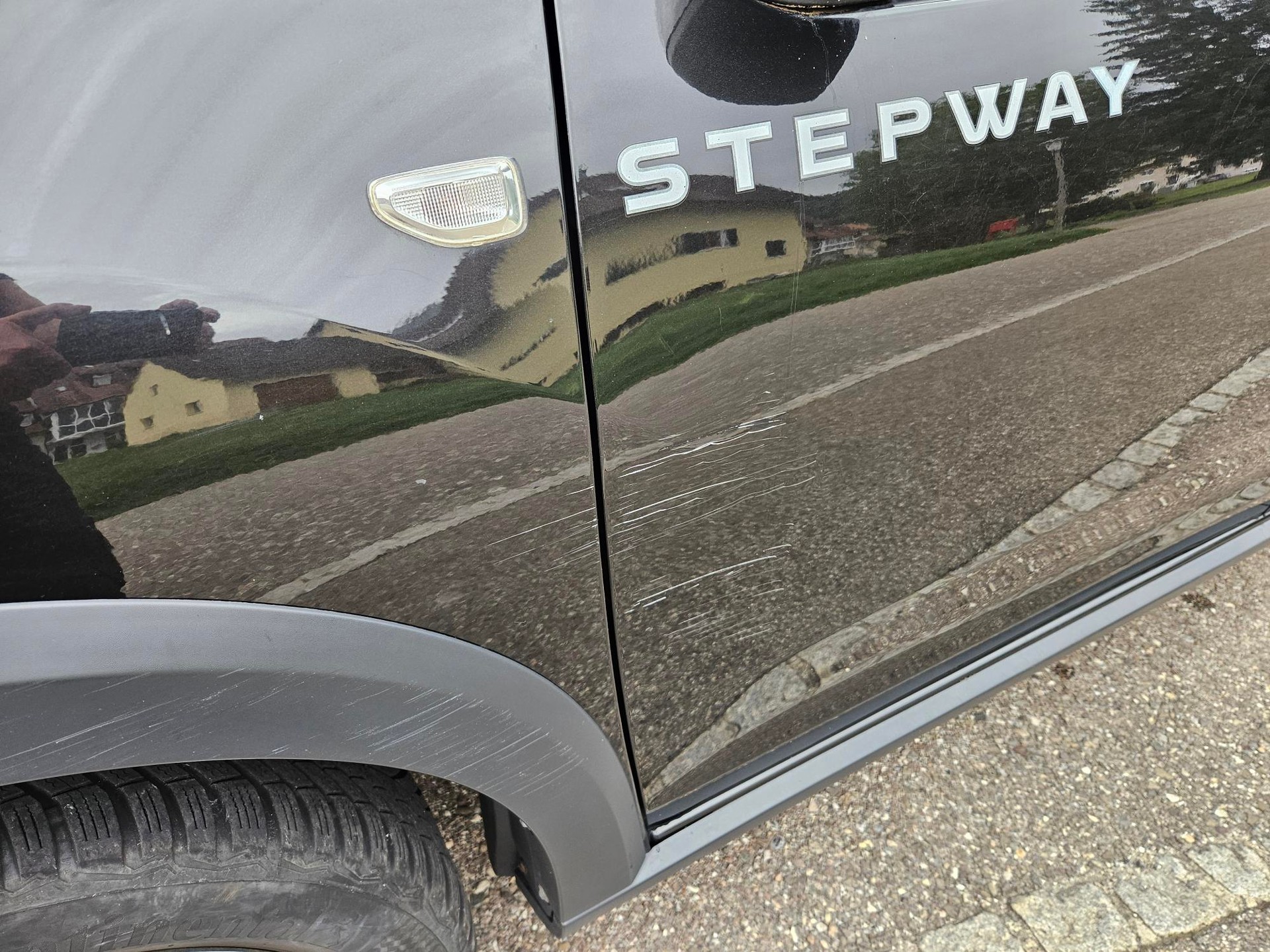 DACIA Sandero 1.5 dCi Stepway Lauréate-image-8