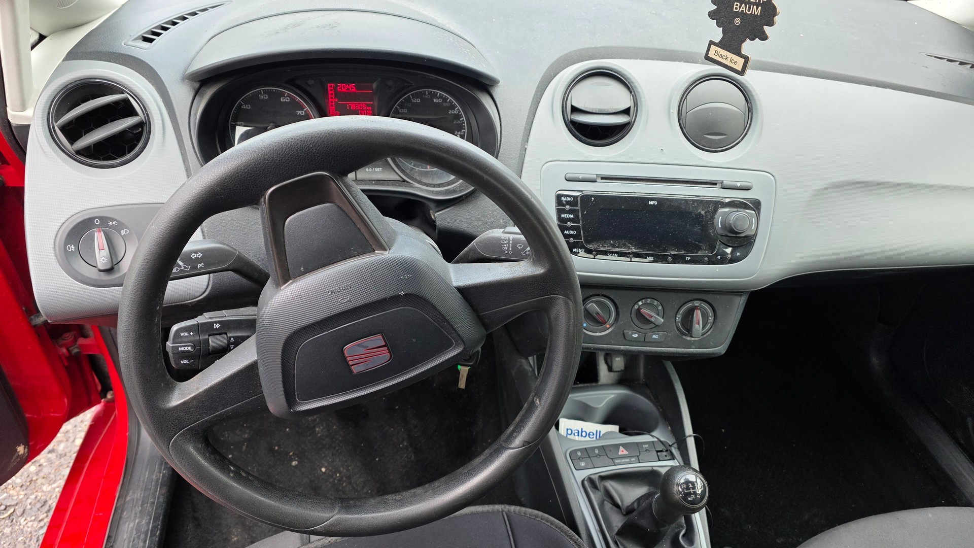 SEAT Ibiza SC 1.2 Entry-image-9