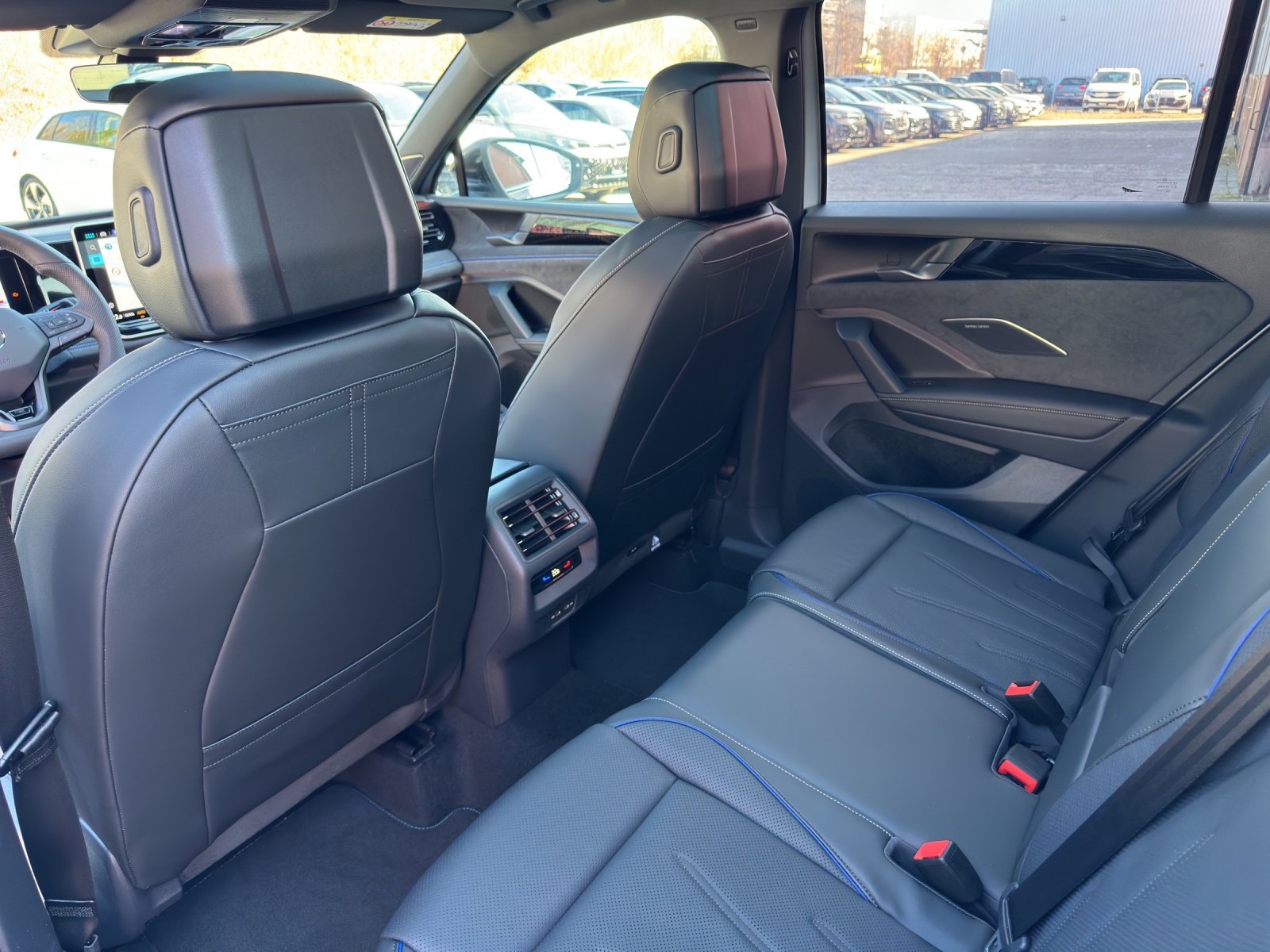 VW Tiguan 2.0 TSI DSG R-Line 4Motion-image-18