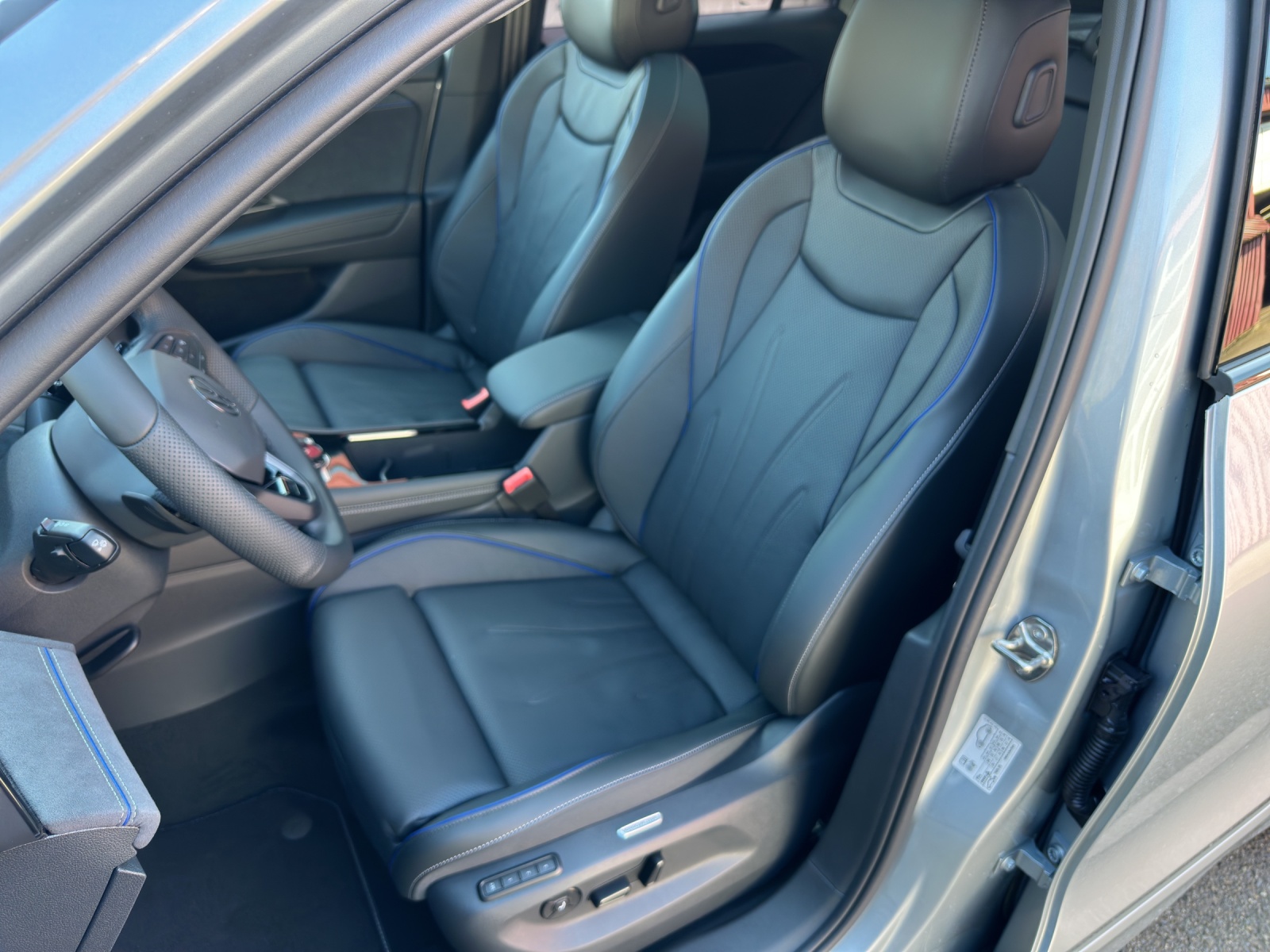 VW Tiguan 2.0 TSI DSG R-Line 4Motion-image-10