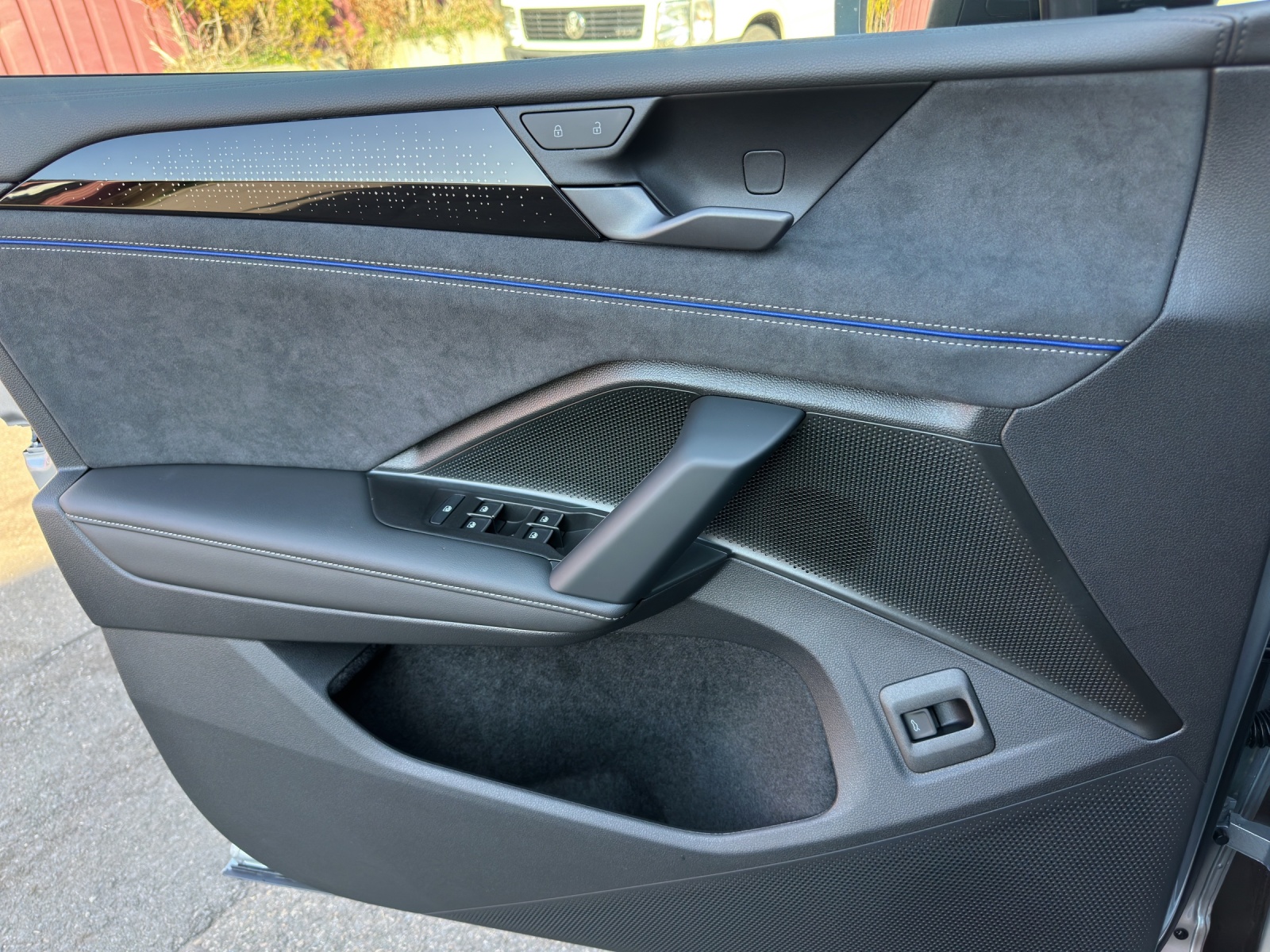 VW Tiguan 2.0 TSI DSG R-Line 4Motion-image-19