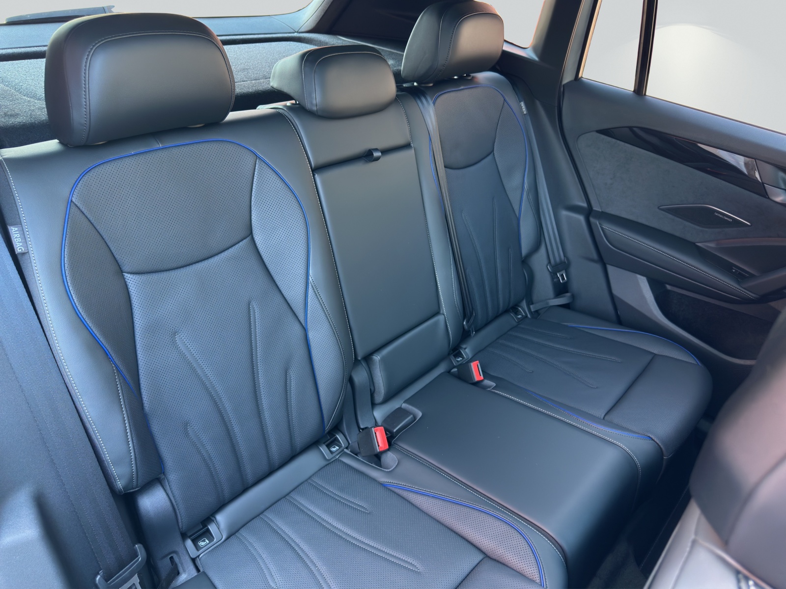 VW Tiguan 2.0 TSI DSG R-Line 4Motion-image-9