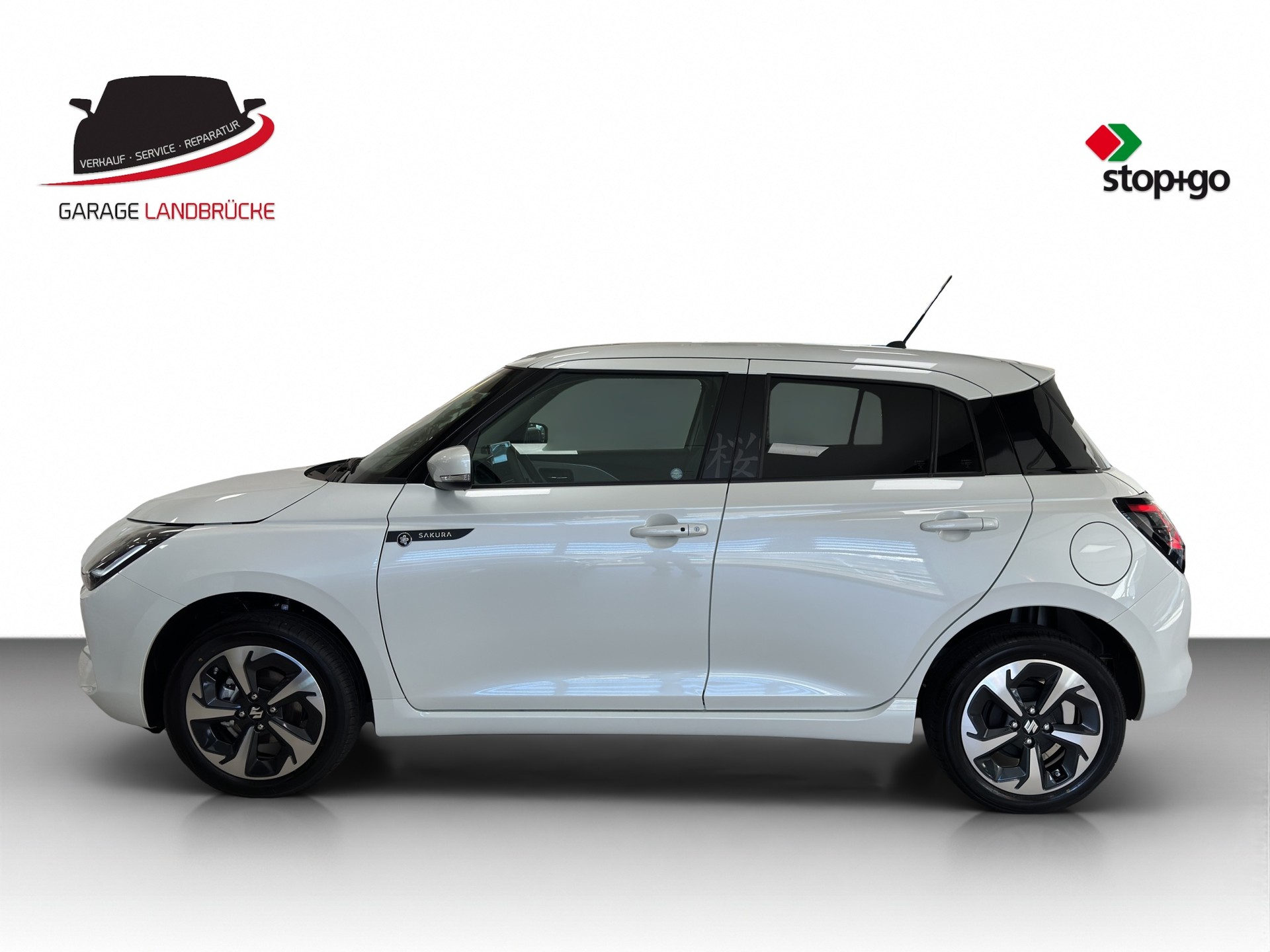 SUZUKI Swift 1.2 Sakura Top Hybrid 4x4-image-18