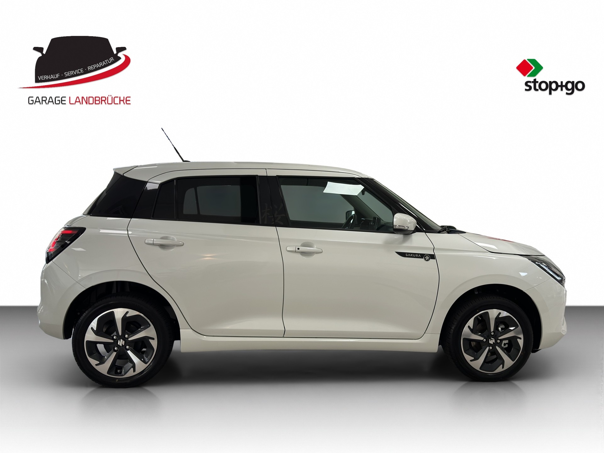 SUZUKI Swift 1.2 Sakura Top Hybrid 4x4-image-8