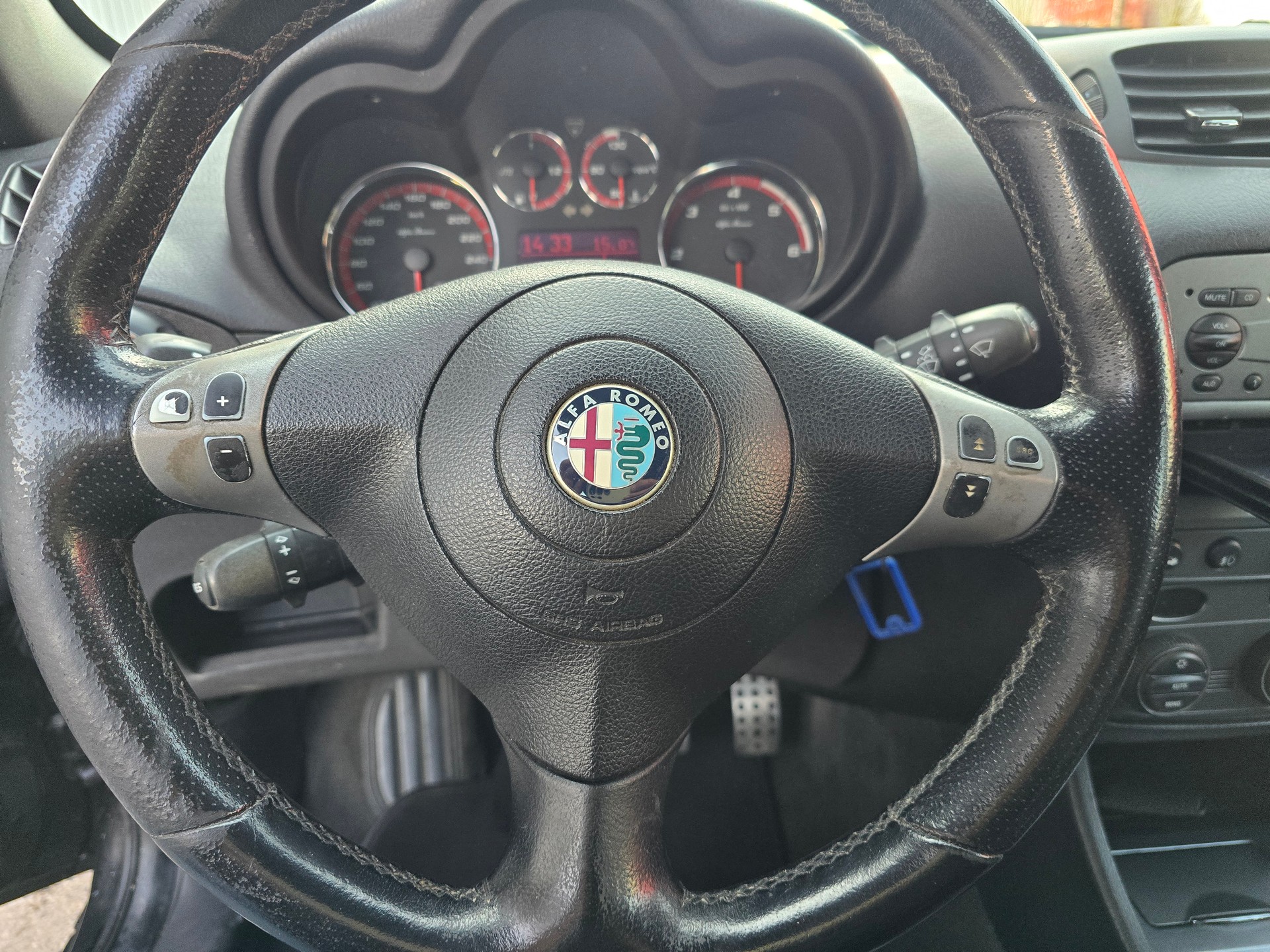 ALFA ROMEO 147 1.9 16V JTD Ducati Corse-image-16