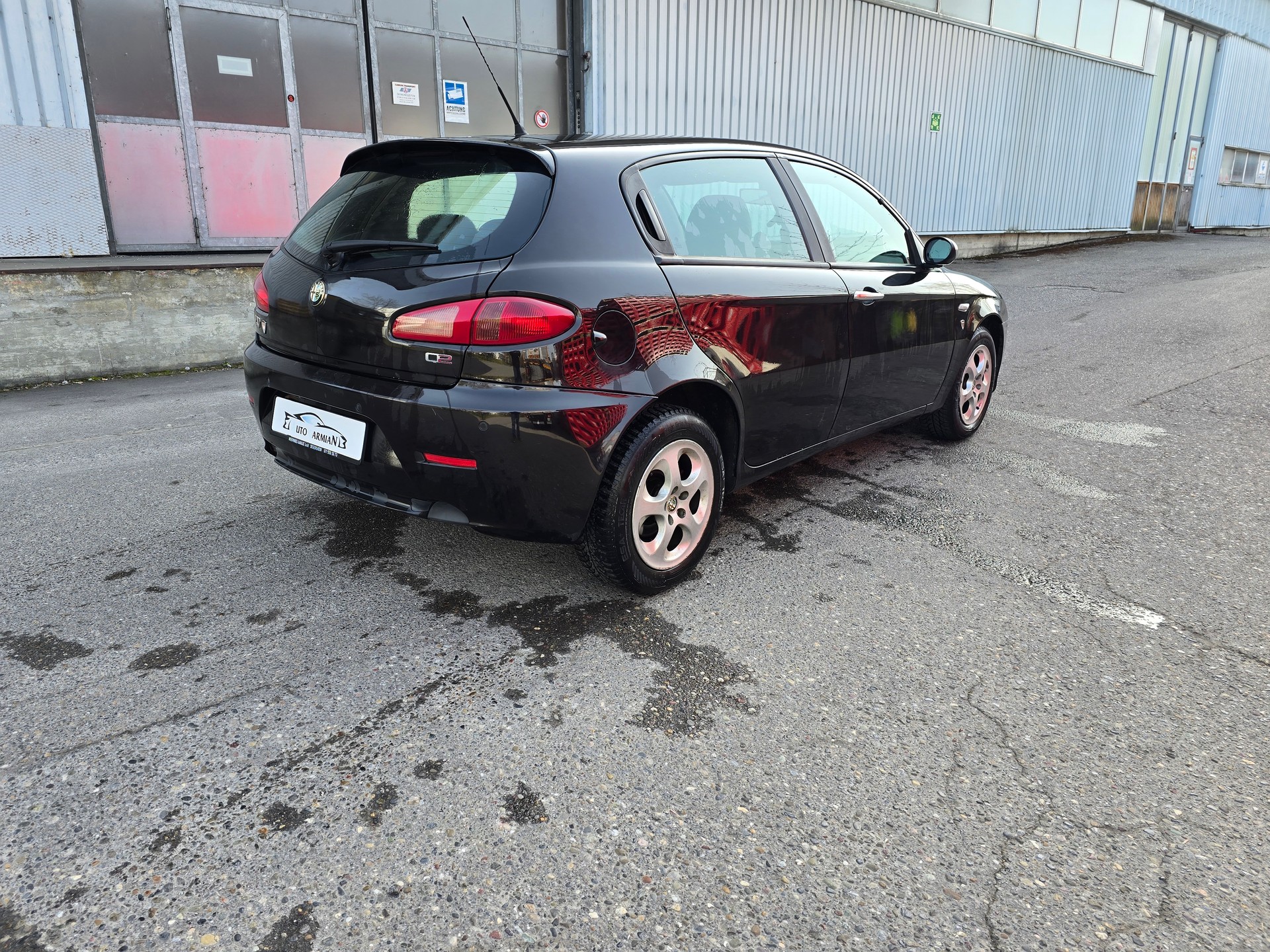 ALFA ROMEO 147 1.9 16V JTD Ducati Corse-image-4
