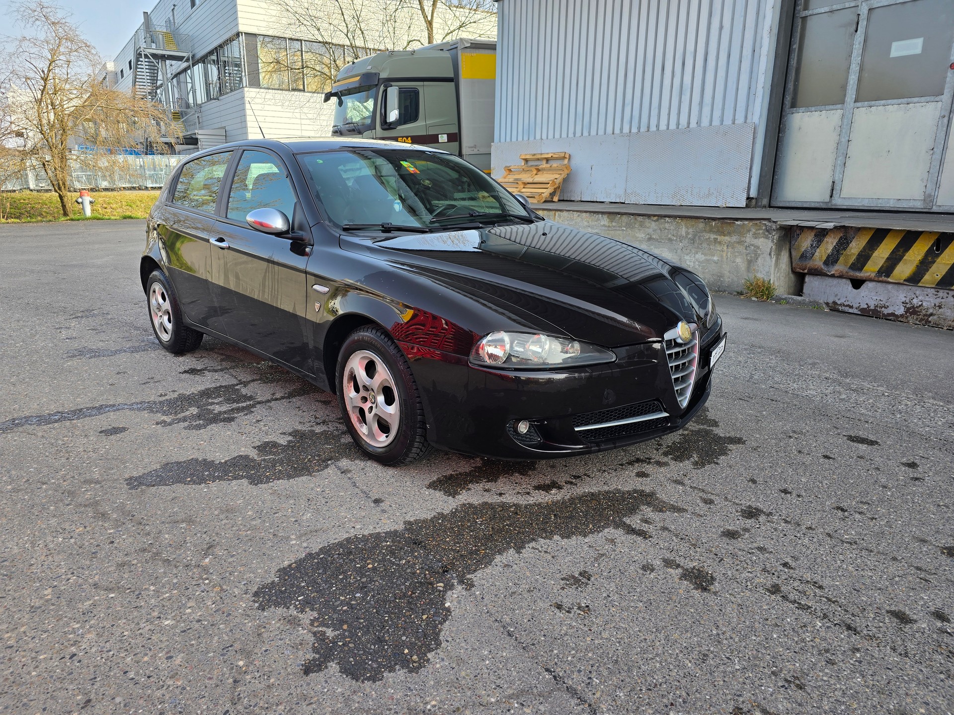 ALFA ROMEO 147 1.9 16V JTD Ducati Corse-image-1