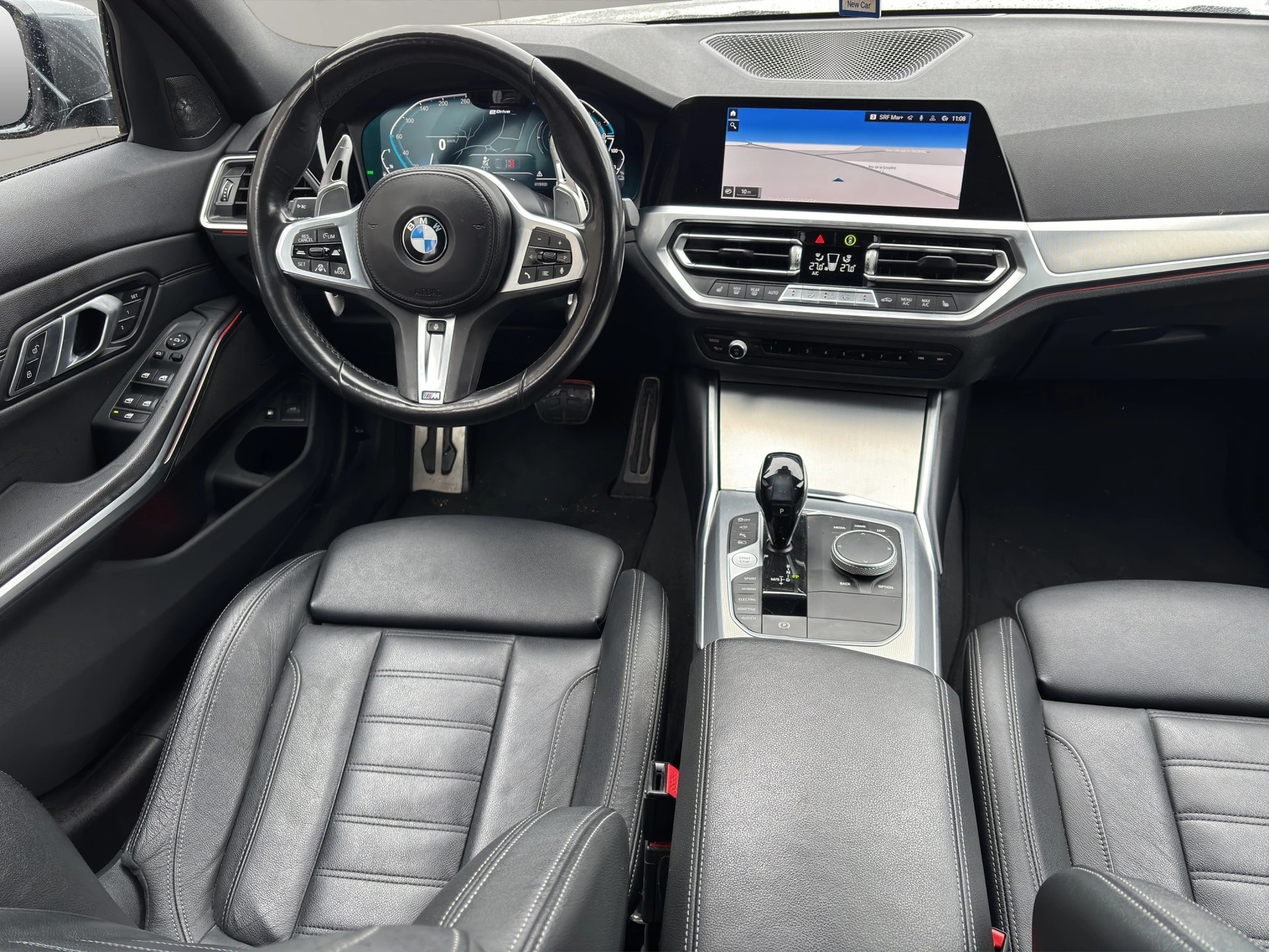 BMW 330e xDrive M Sport Steptronic-image-8