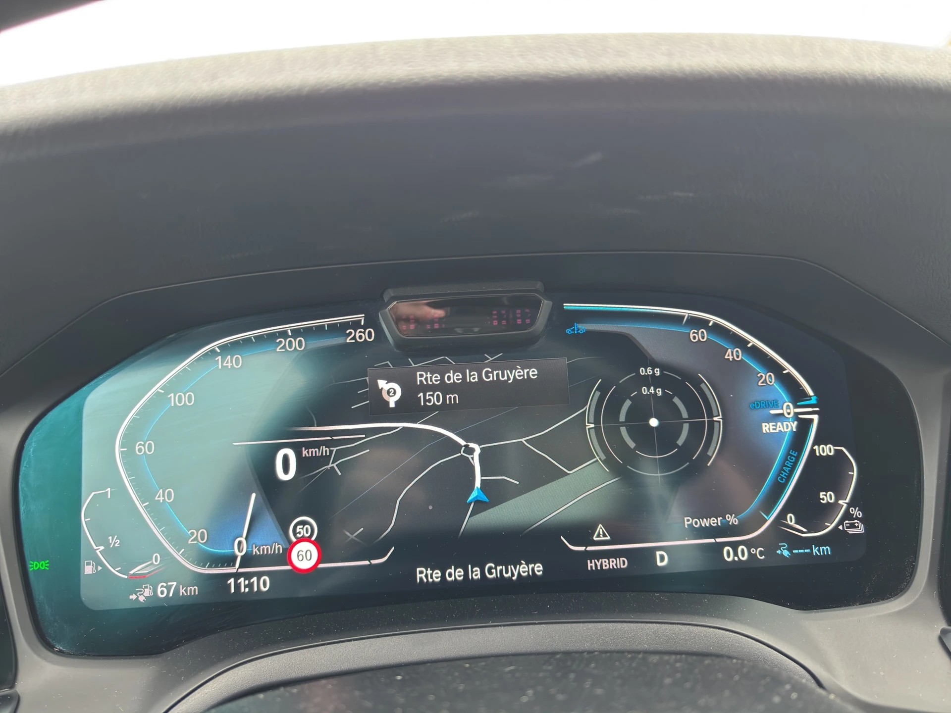 BMW 330e xDrive M Sport Steptronic-image-19