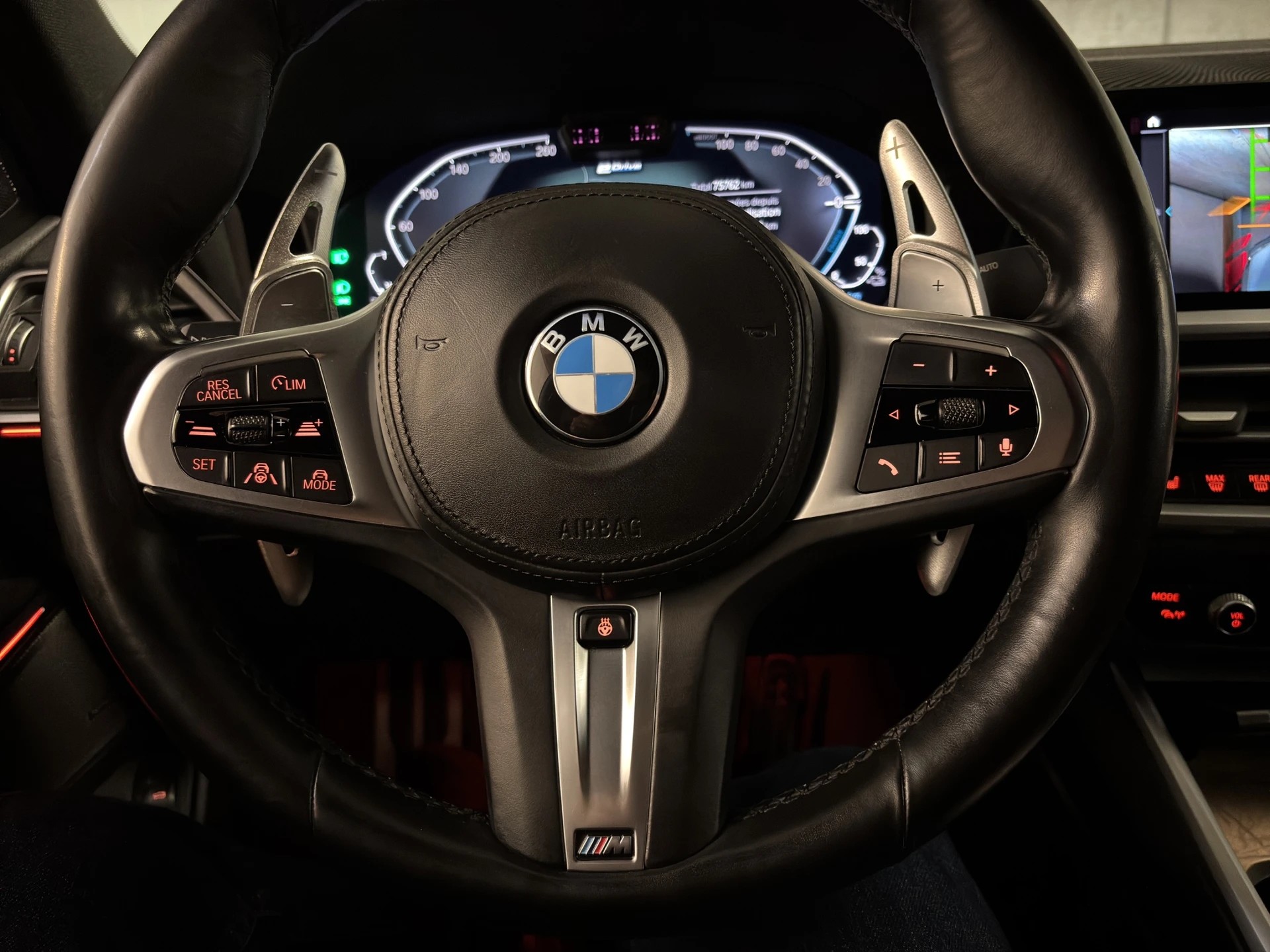 BMW 330e xDrive M Sport Steptronic-image-15