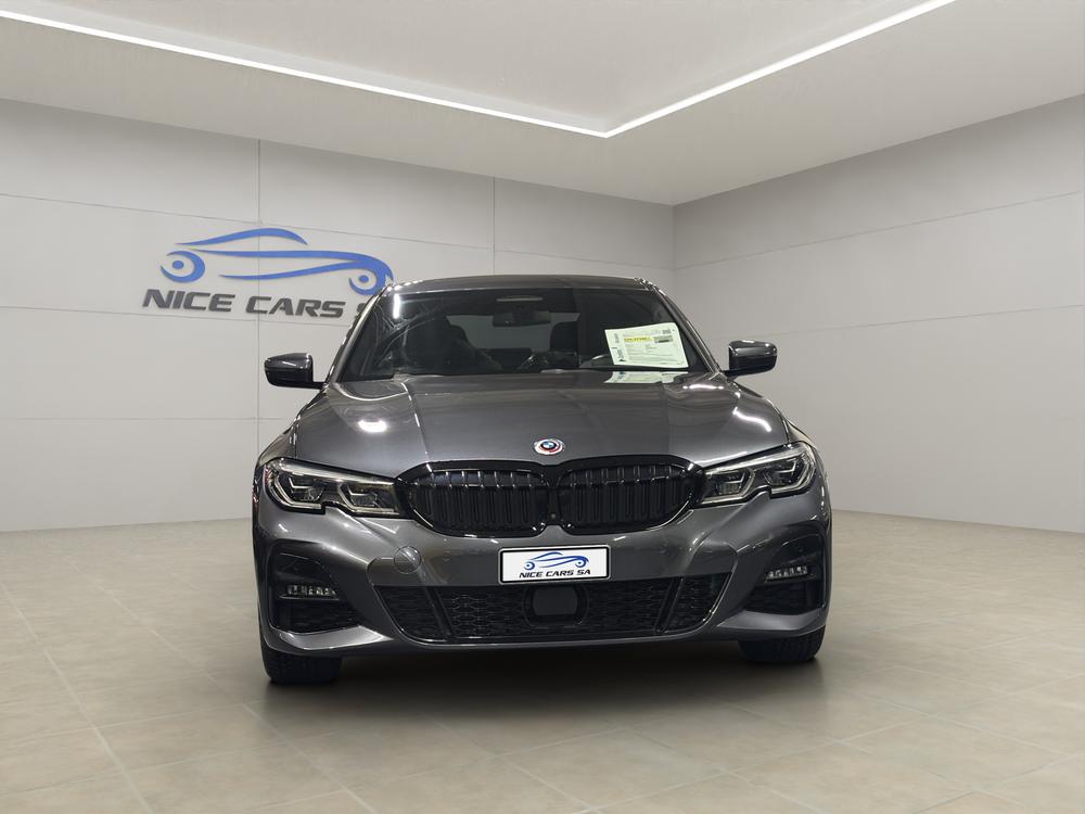 BMW 330e xDrive M Sport Steptronic-image-2
