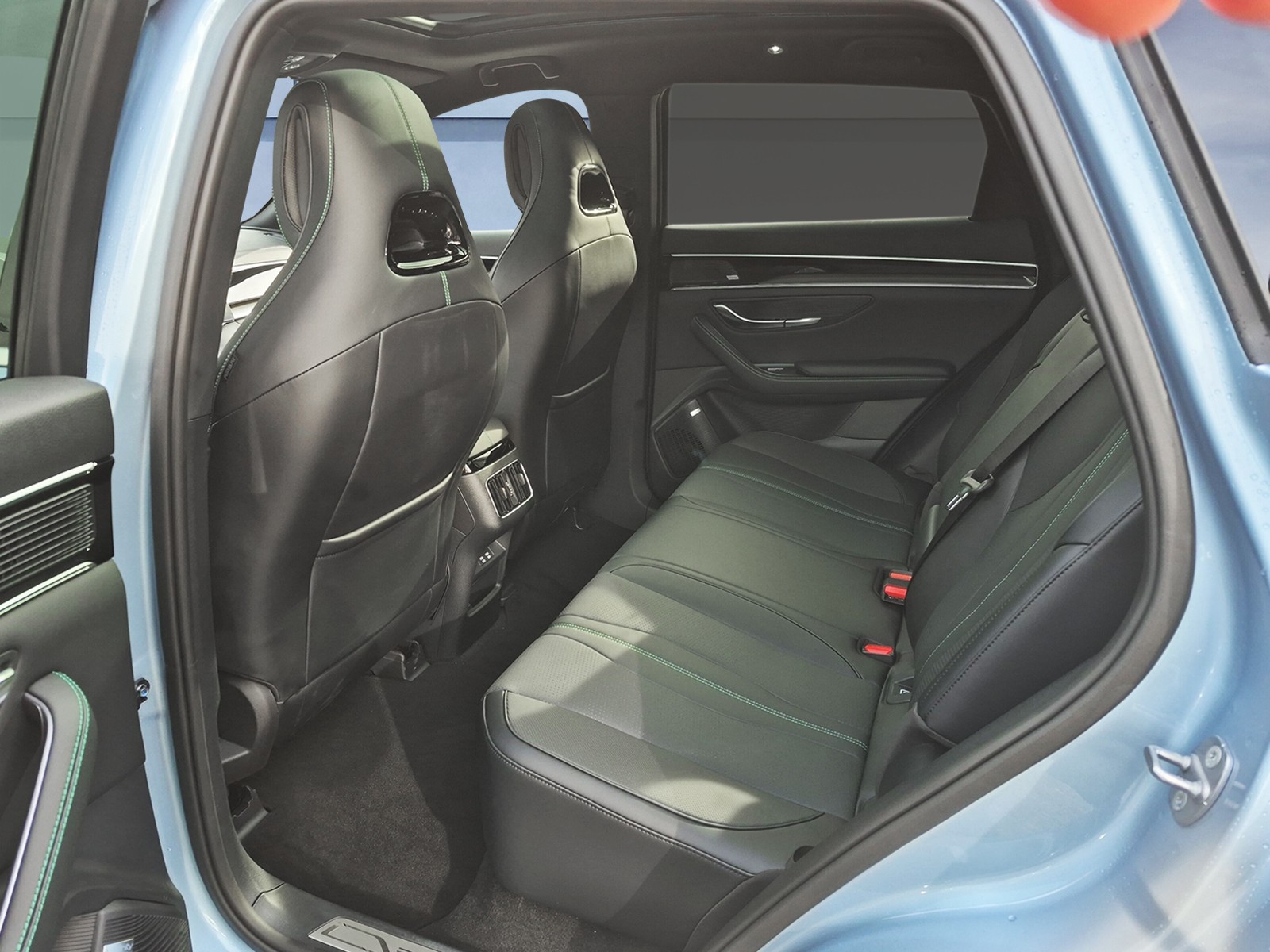 BYD Seal U DM-i Design AWD-image-14