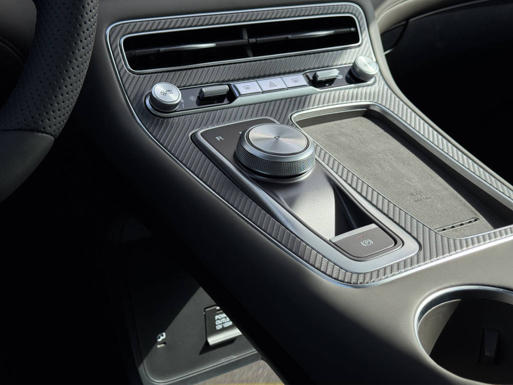 MG S6 EV 77 kWh Luxury 4WD 361 ch-image-12