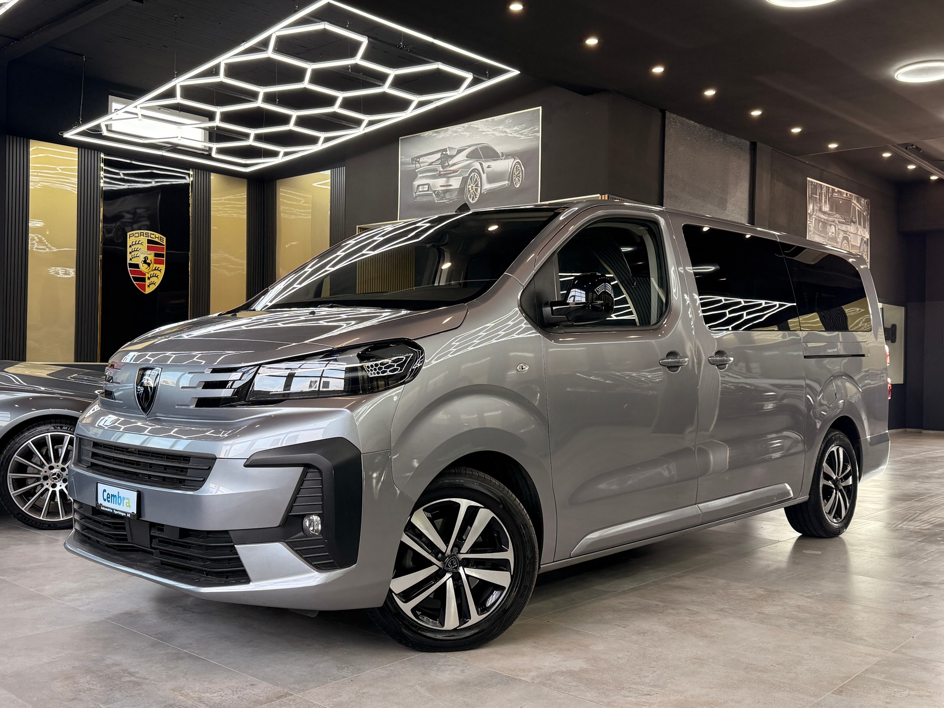 PEUGEOT Traveller 2.0 BlueHDi Business Long EAT8