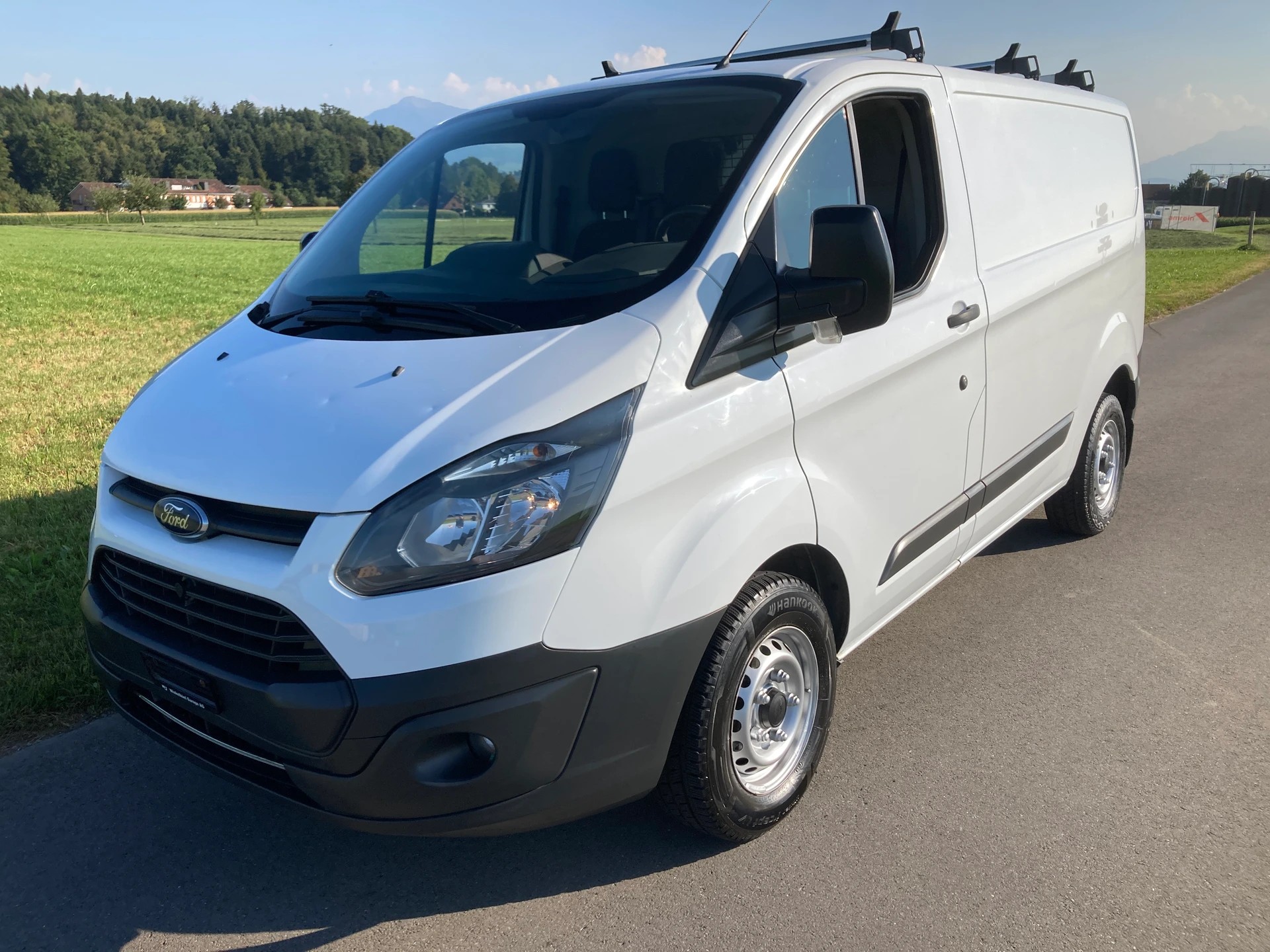 FORD Transit Custom Van 250 L1H1 Ambiente-image-0
