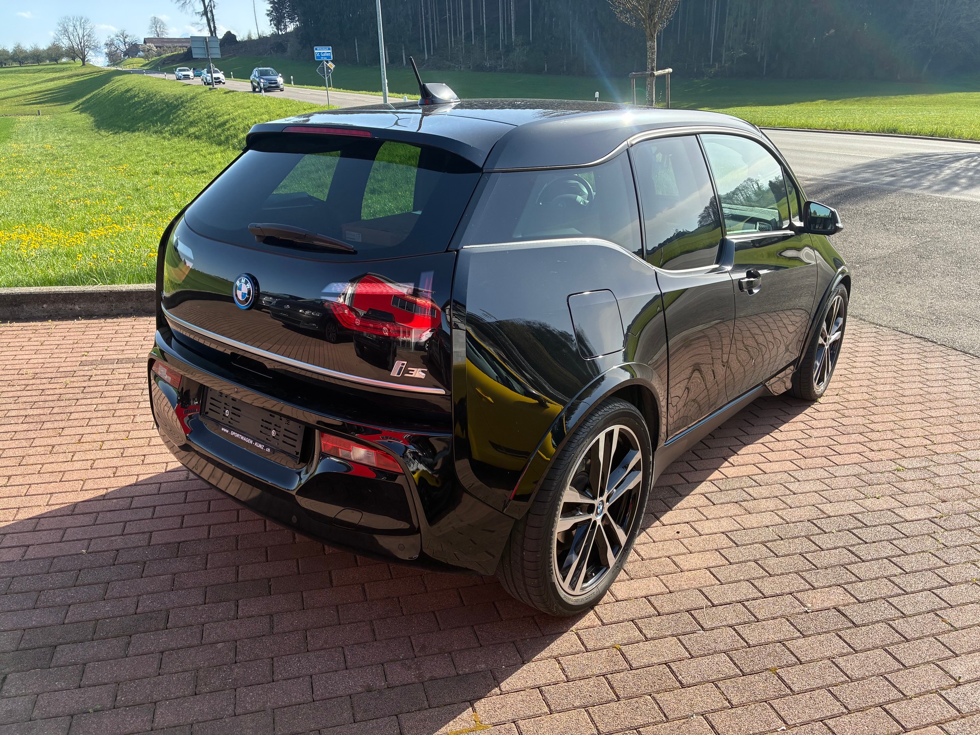 BMW i3s (94Ah)-image-3