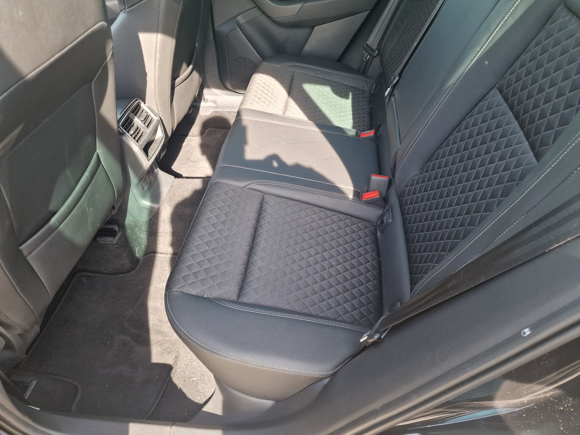 SKODA Karoq 1.6 TDI CR Smile-image-7