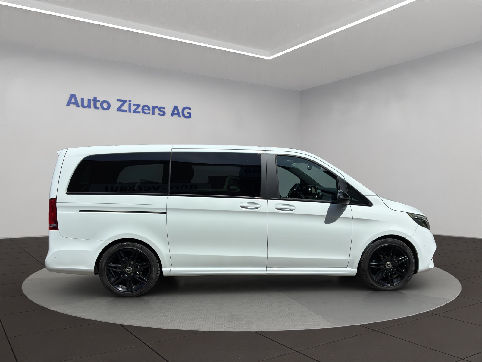 MERCEDES-BENZ V 300 d lang Avantgarde 4Matic 9G-Tronic-image-3