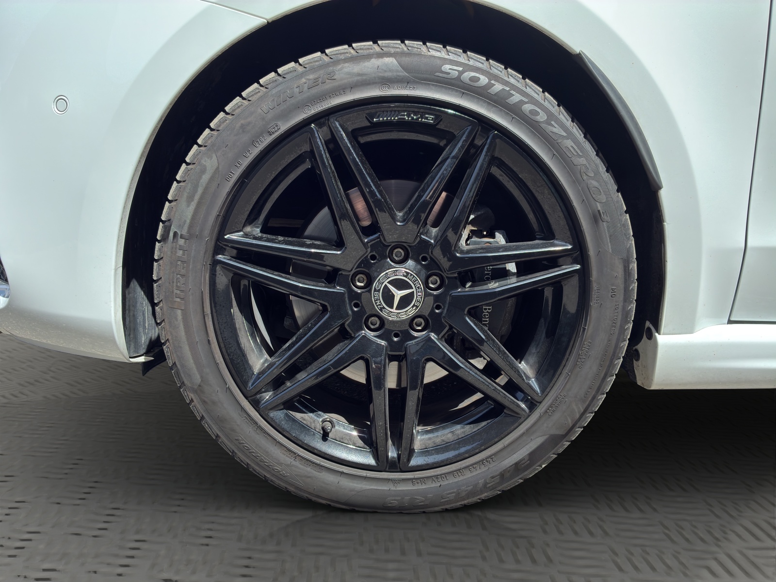MERCEDES-BENZ V 300 d lang Avantgarde 4Matic 9G-Tronic-image-15