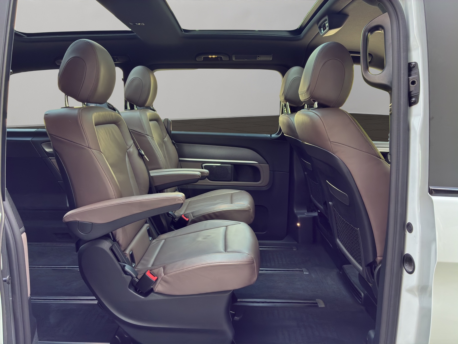 MERCEDES-BENZ V 300 d lang Avantgarde 4Matic 9G-Tronic-image-9
