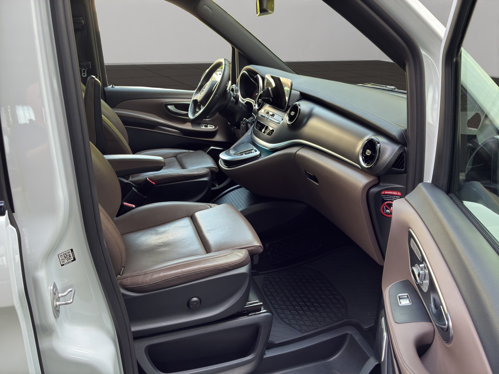 MERCEDES-BENZ V 300 d lang Avantgarde 4Matic 9G-Tronic-image-8
