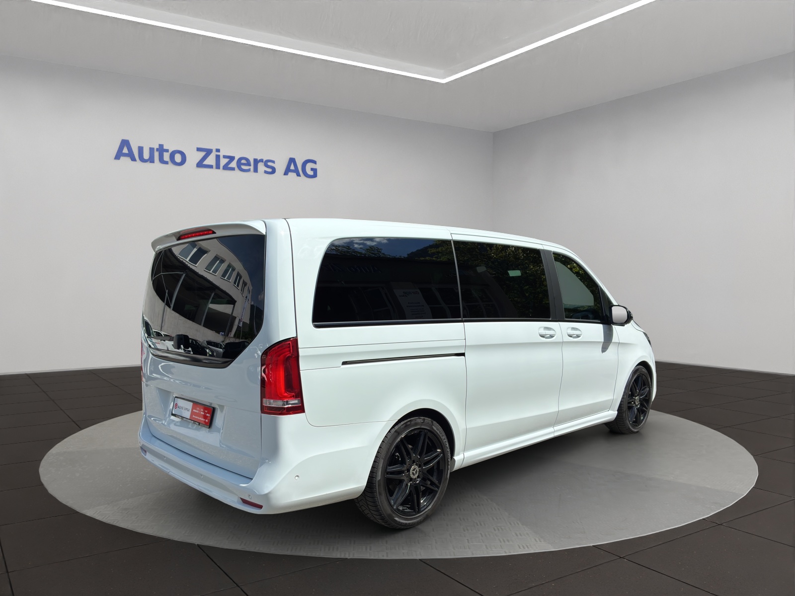 MERCEDES-BENZ V 300 d lang Avantgarde 4Matic 9G-Tronic-image-4