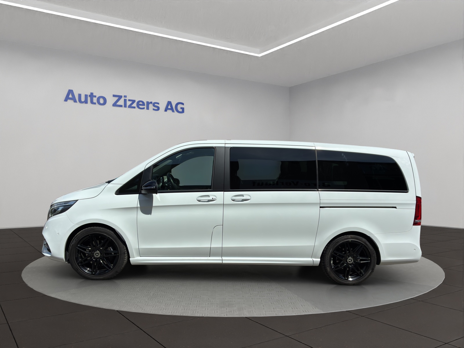 MERCEDES-BENZ V 300 d lang Avantgarde 4Matic 9G-Tronic-image-7