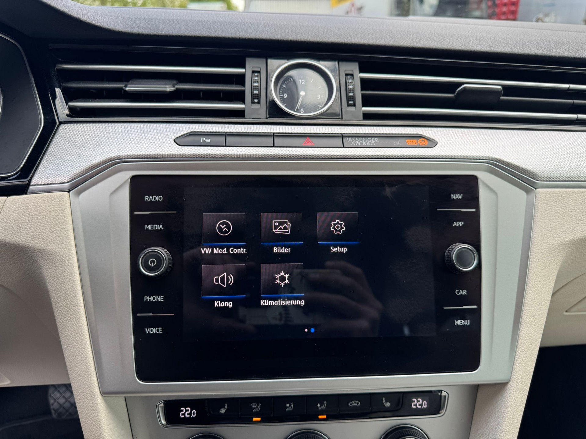 VW Passat Variant 2.0 TDI BMT Highline DSG-image-21