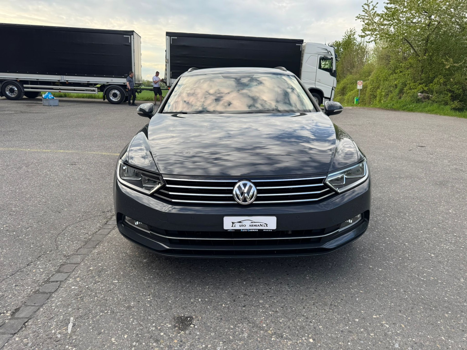 VW Passat Variant 2.0 TDI BMT Highline DSG-image-0