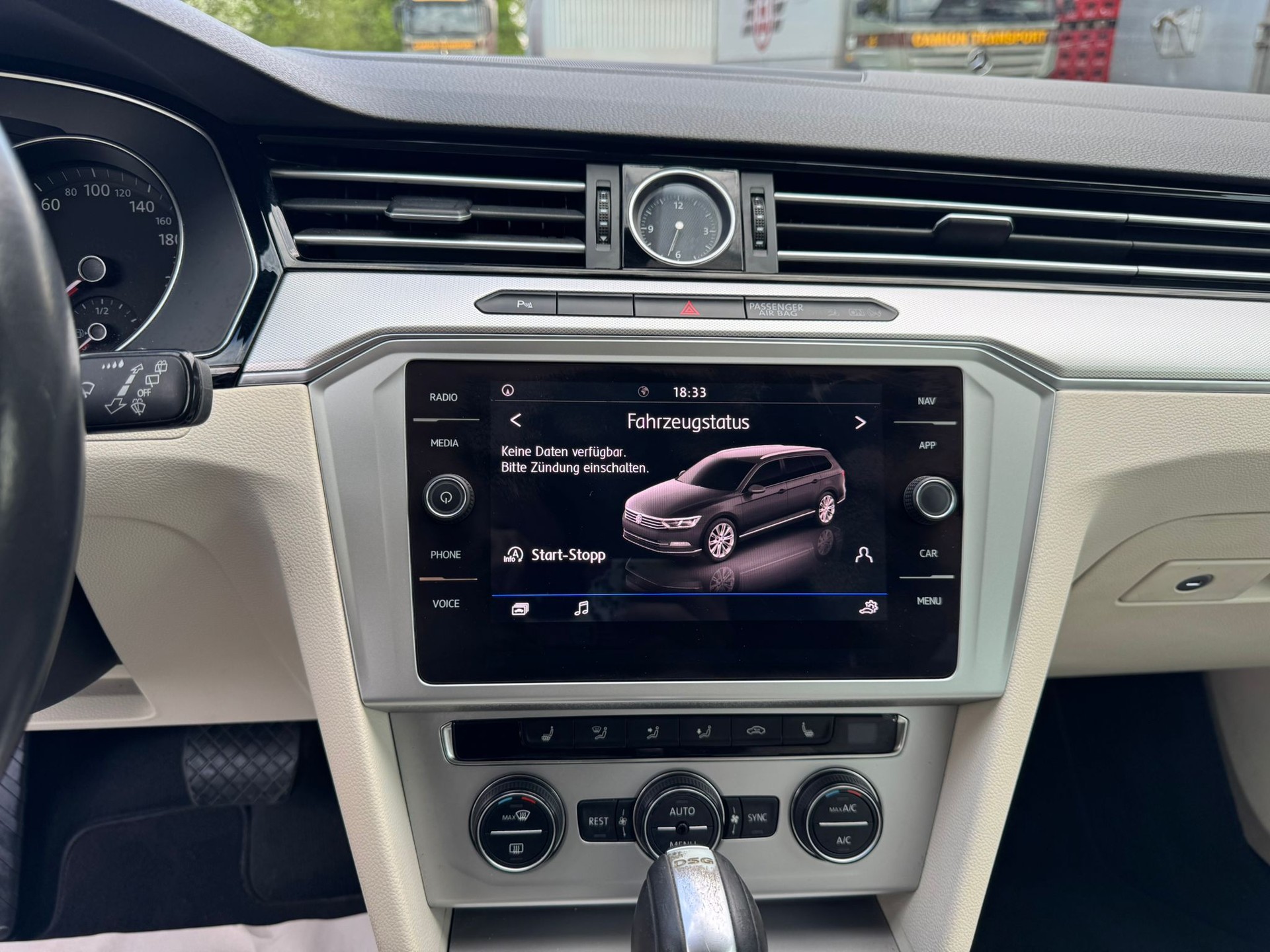 VW Passat Variant 2.0 TDI BMT Highline DSG-image-19