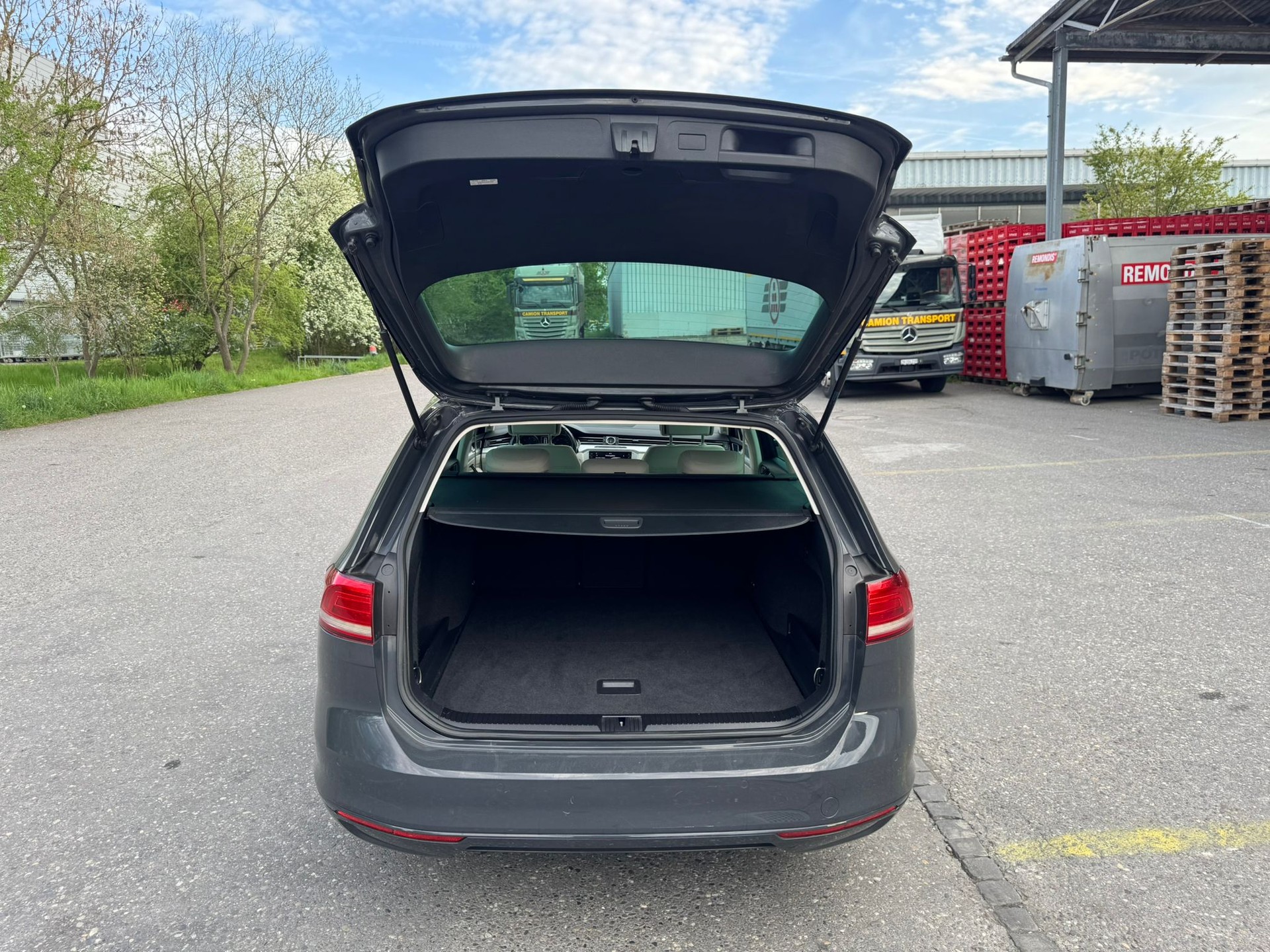 VW Passat Variant 2.0 TDI BMT Highline DSG-image-6