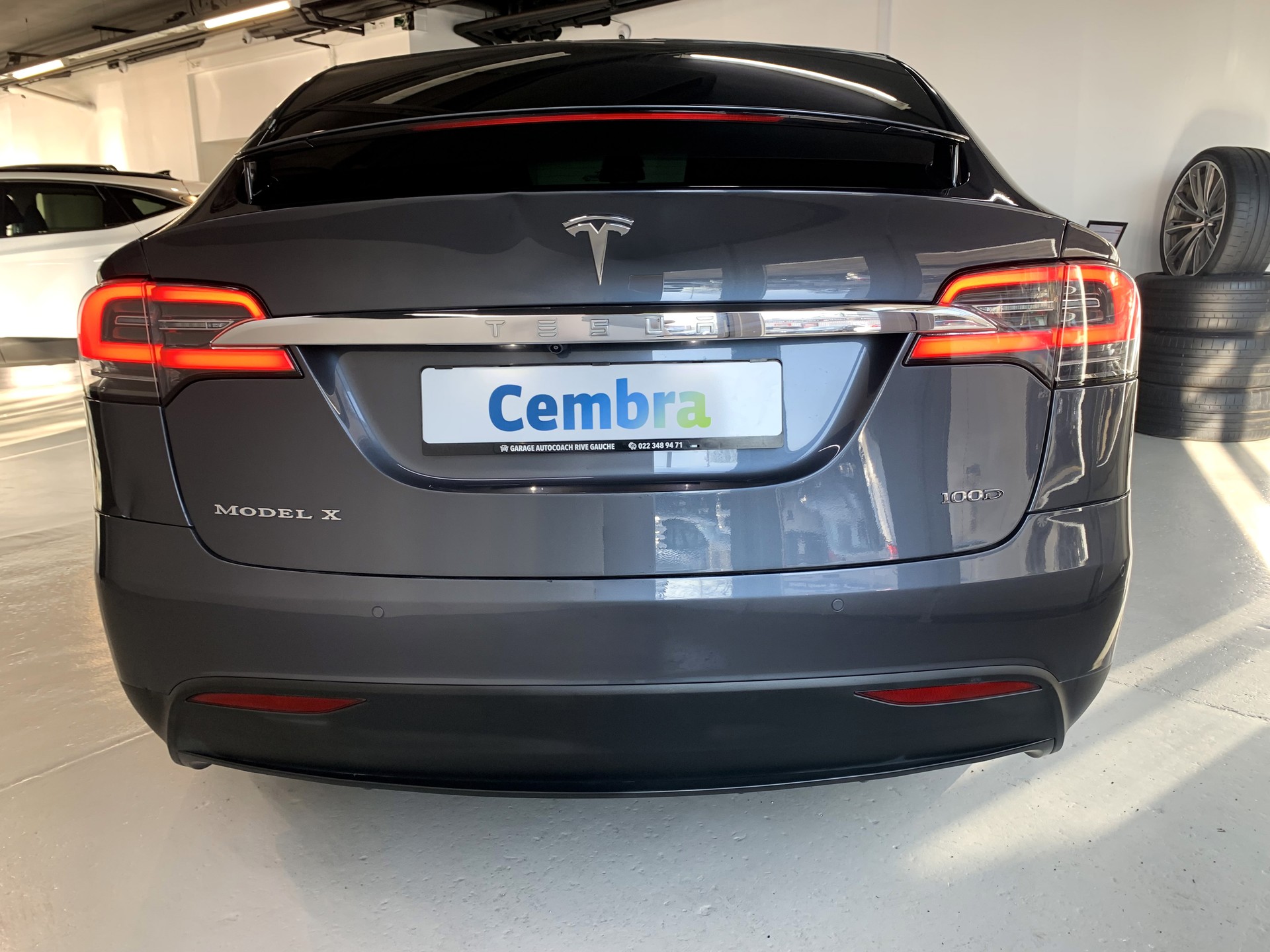 TESLA Model X 100 D-image-11