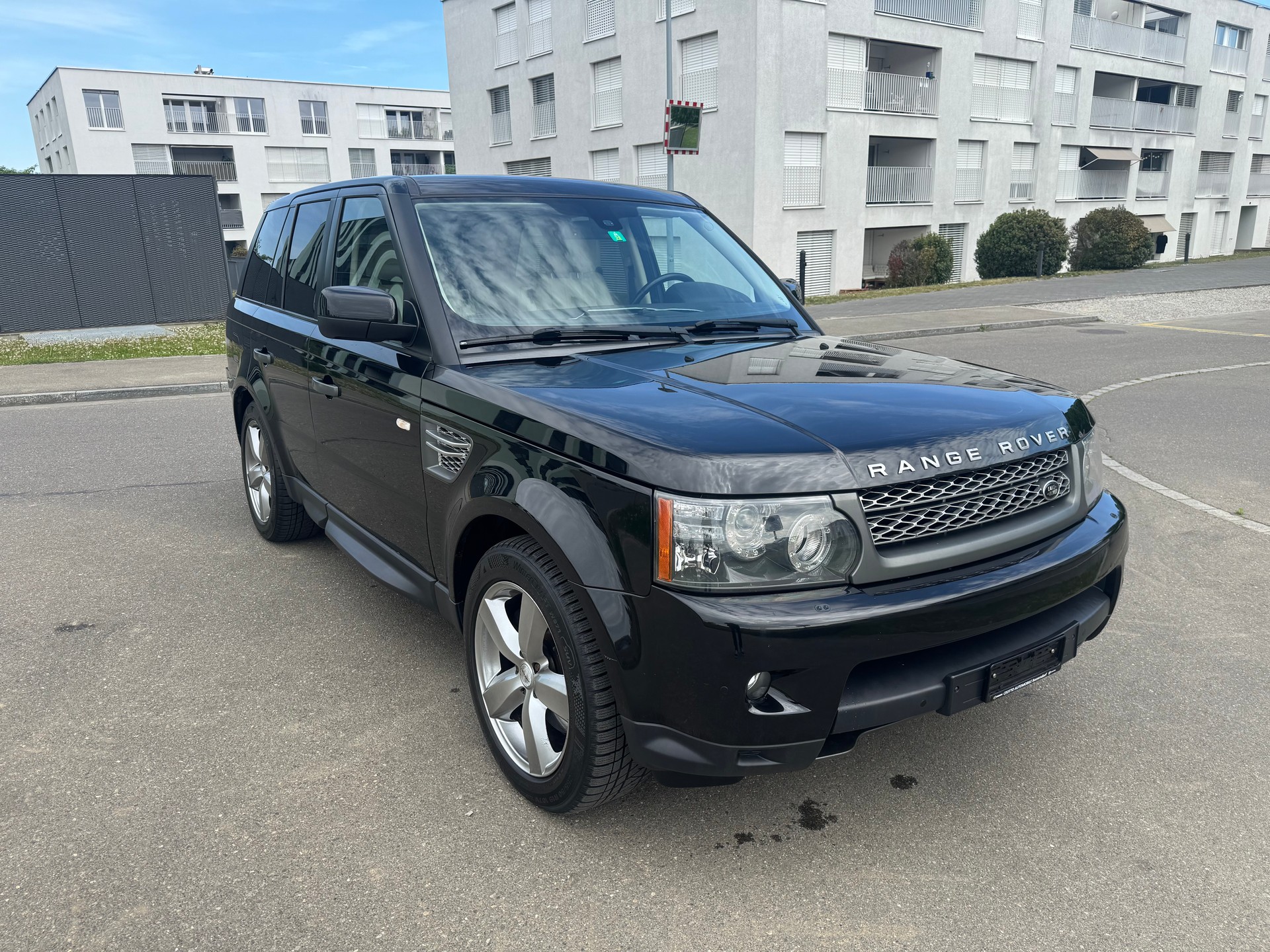 LAND ROVER Range Rover Sport 3.6 TDV8 HSE Automatic-image-3
